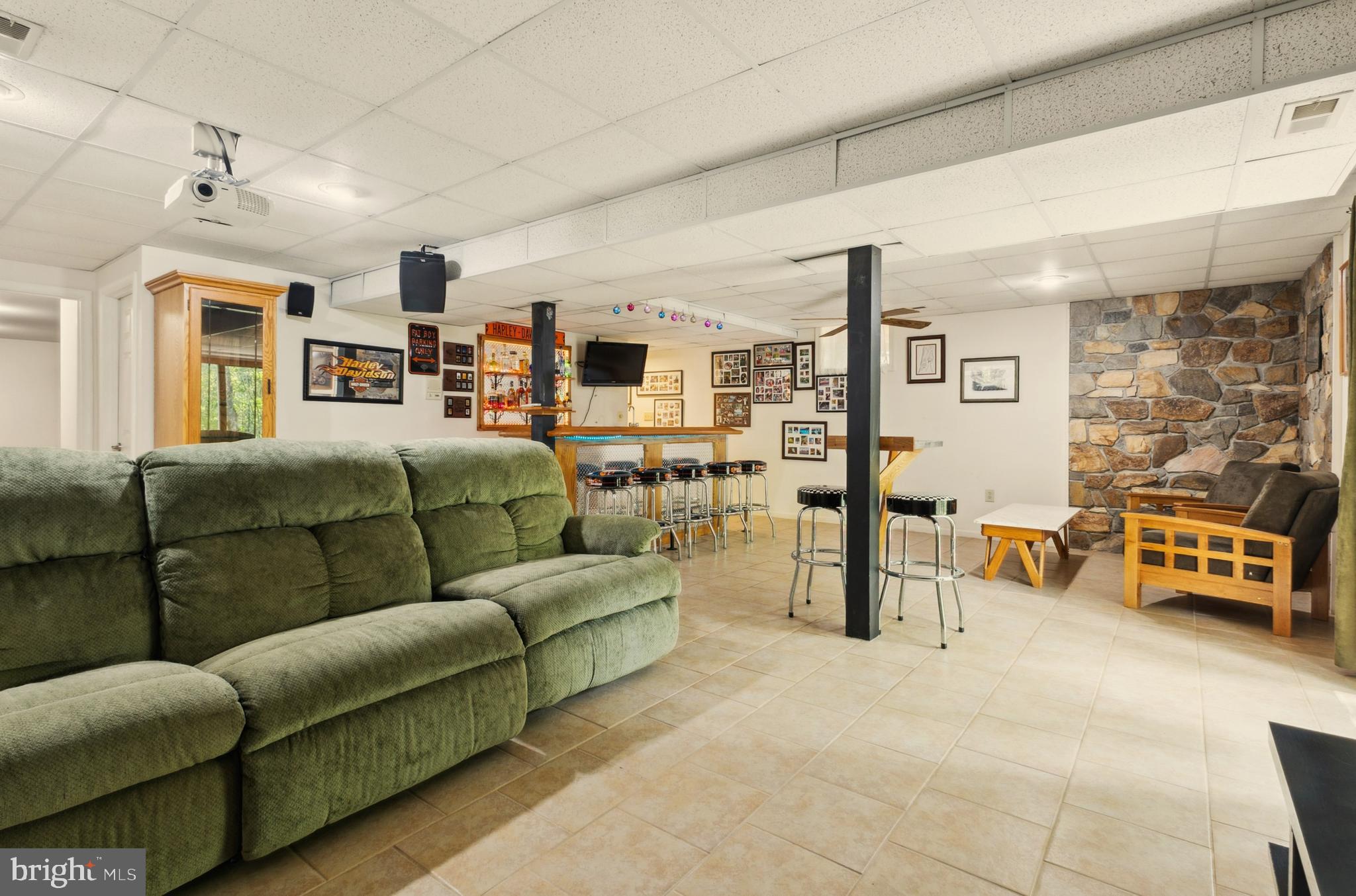 BULL RUN MOUNTAIN ESTATE - Residential