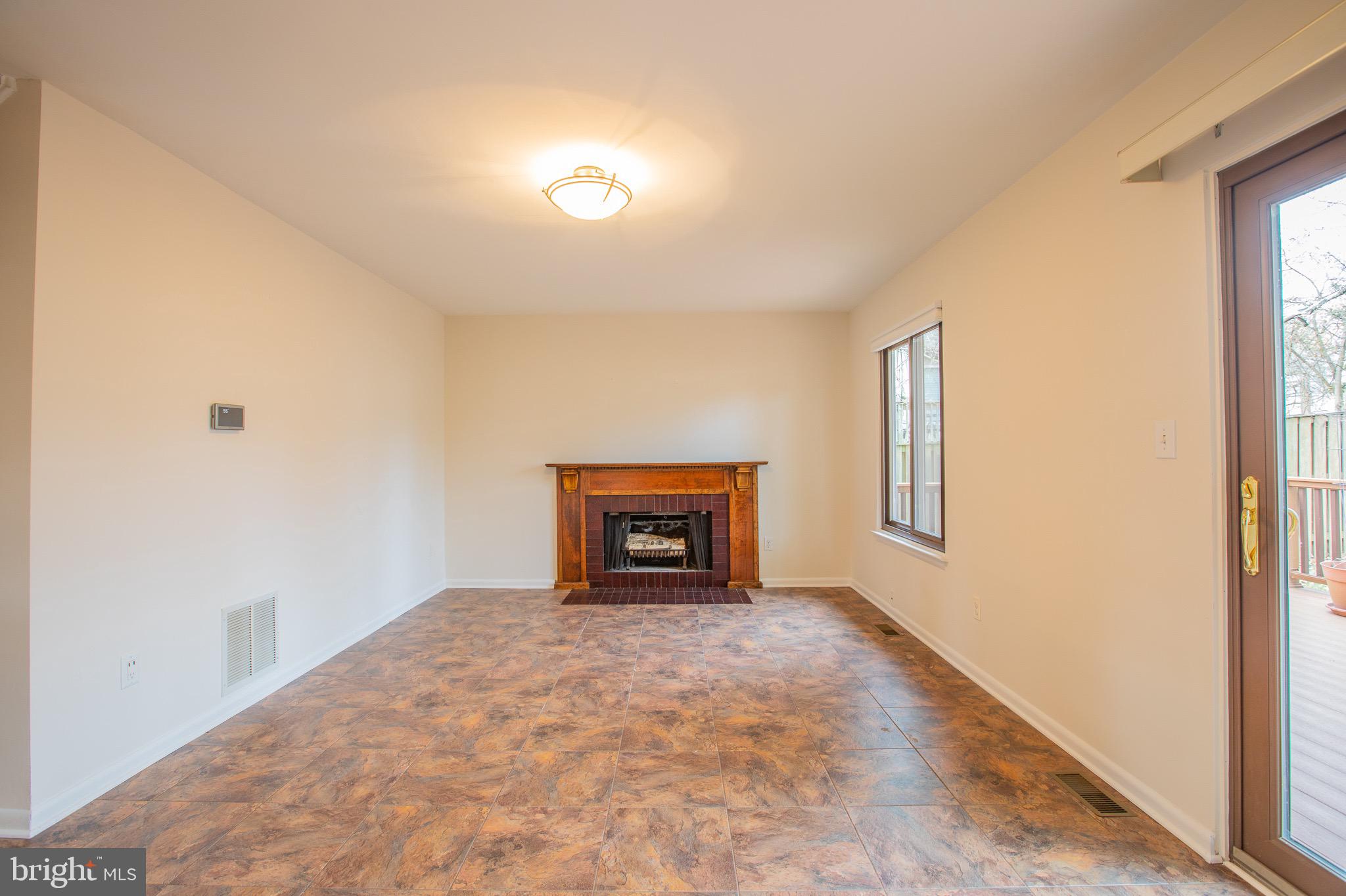HICKORY RIDGE - Residential Lease