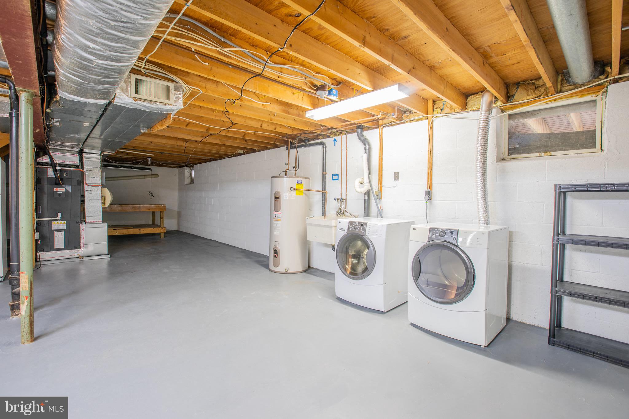 HICKORY RIDGE - Residential Lease