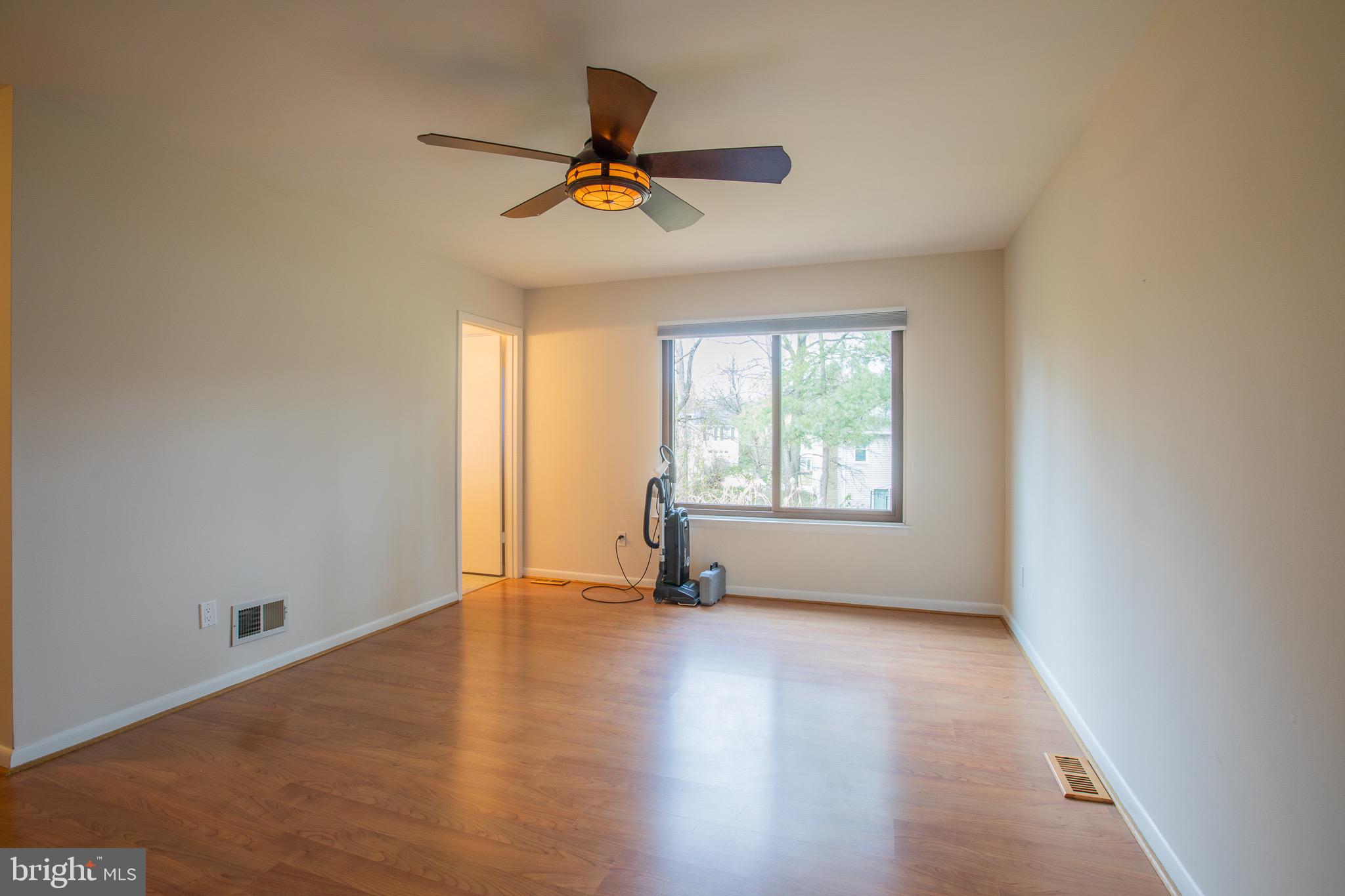 HICKORY RIDGE - Residential Lease