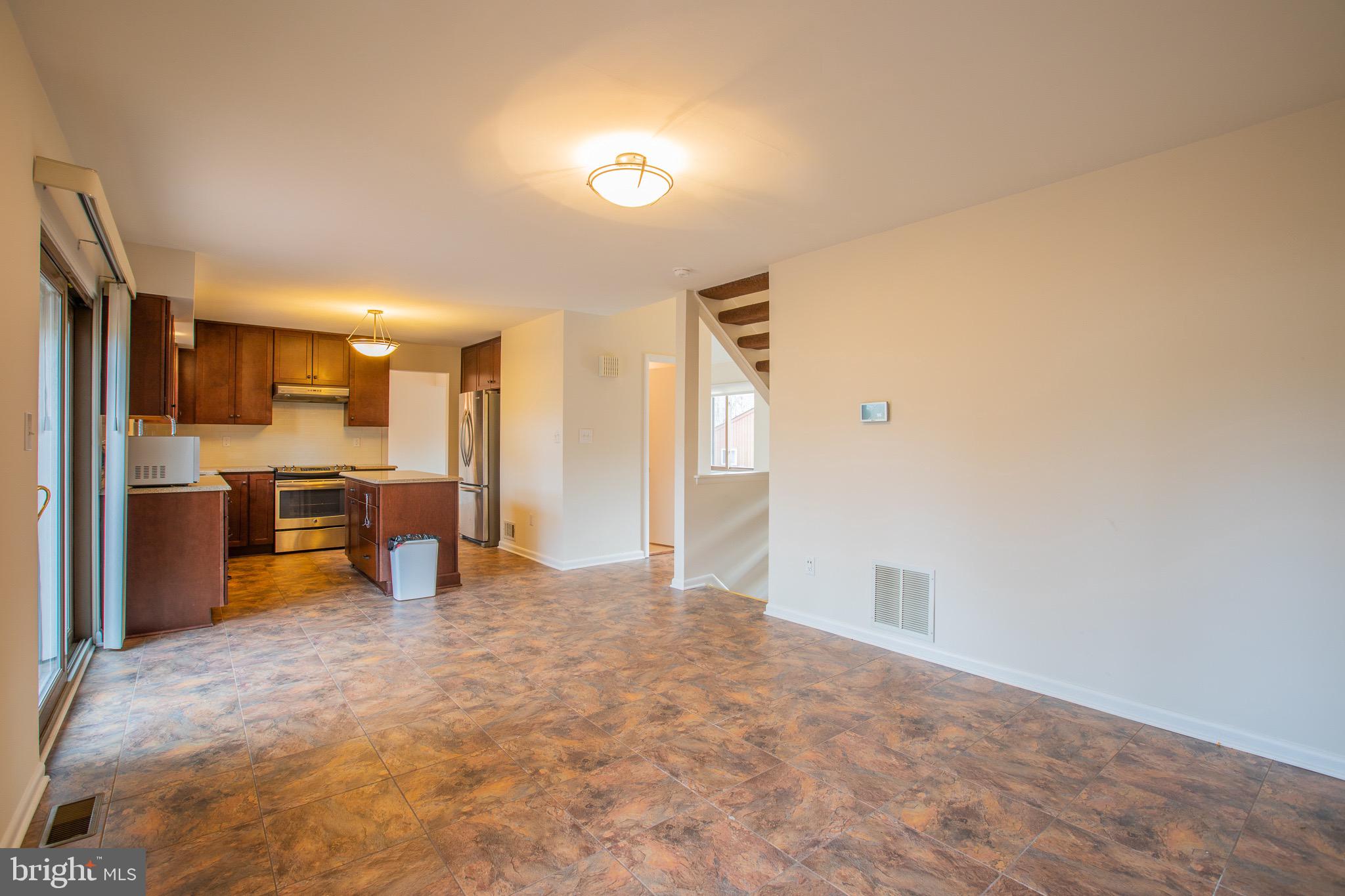 HICKORY RIDGE - Residential Lease