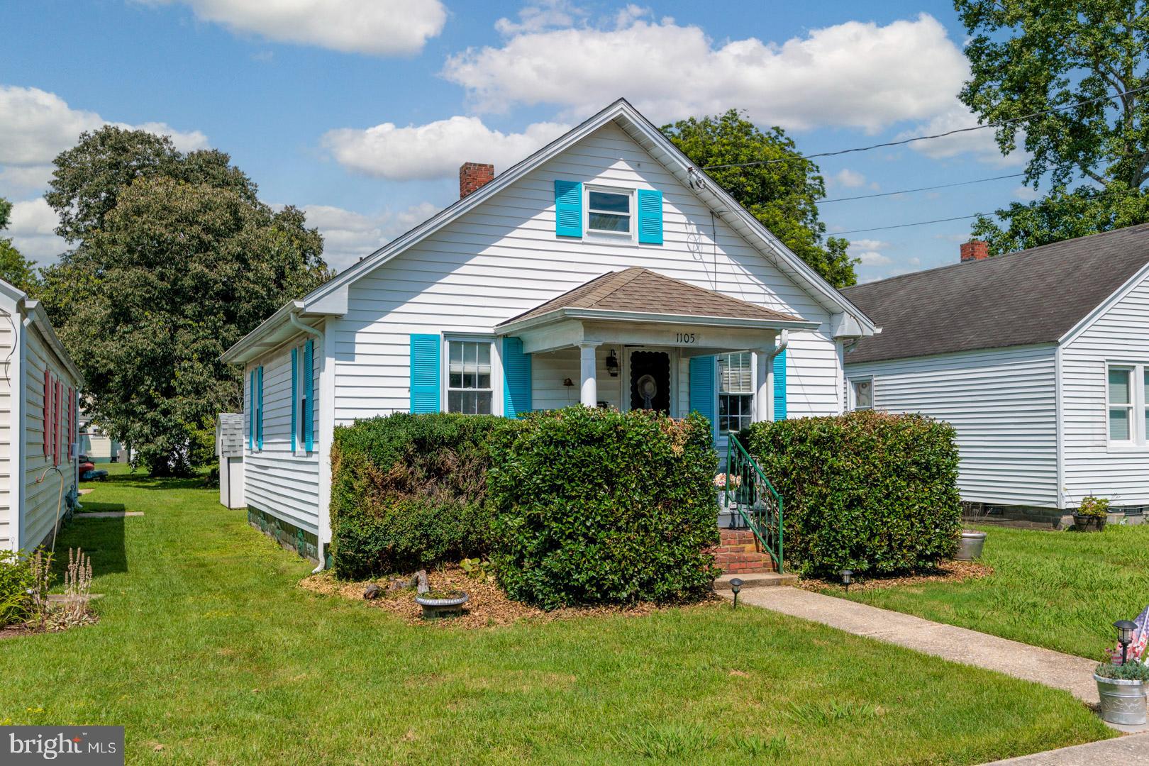 1105 HOLLAND AVENUE