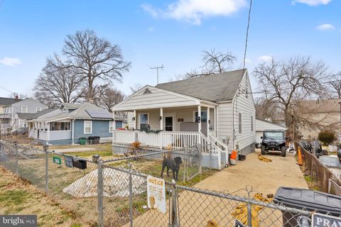 409 70TH STREET CAPITOL HEIGHTS MD 20743