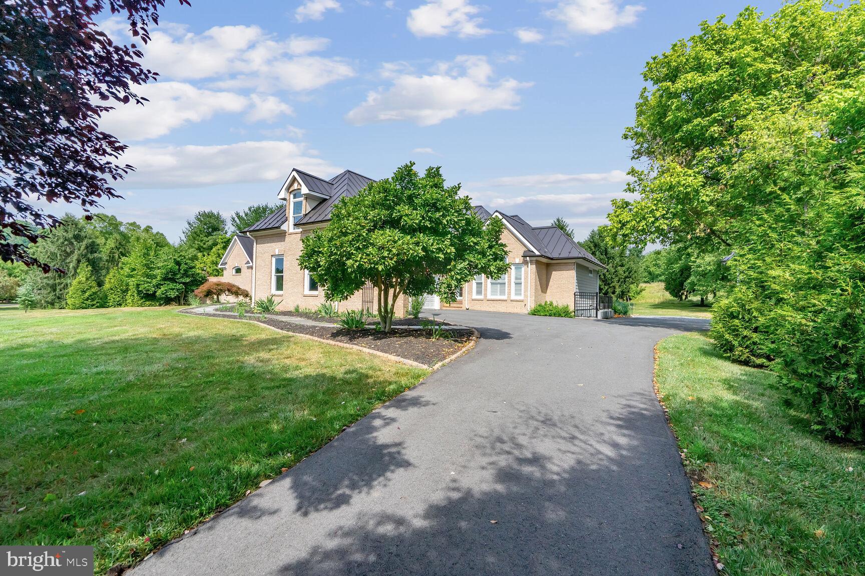 STONELEIGH - Residential