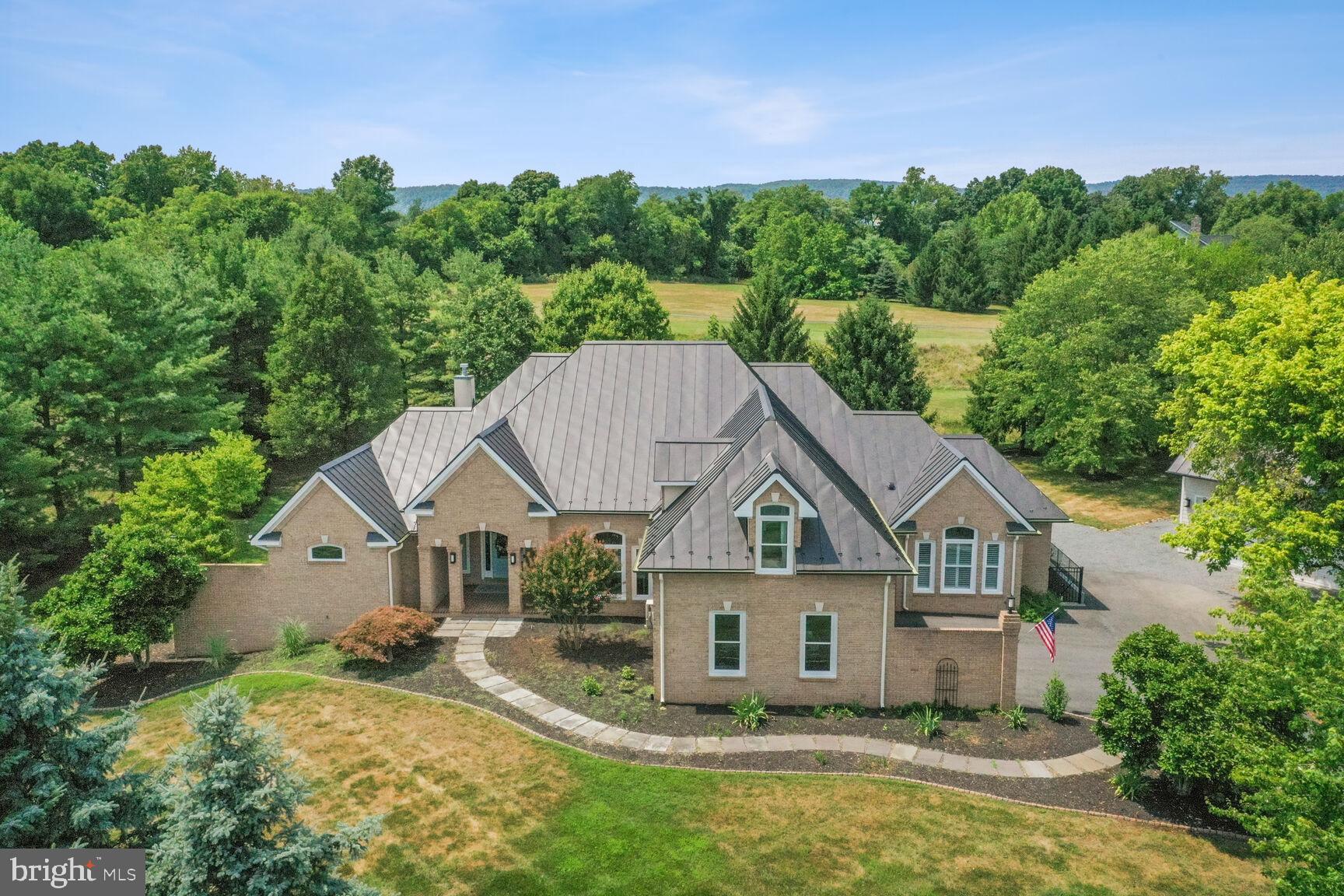 STONELEIGH - Residential