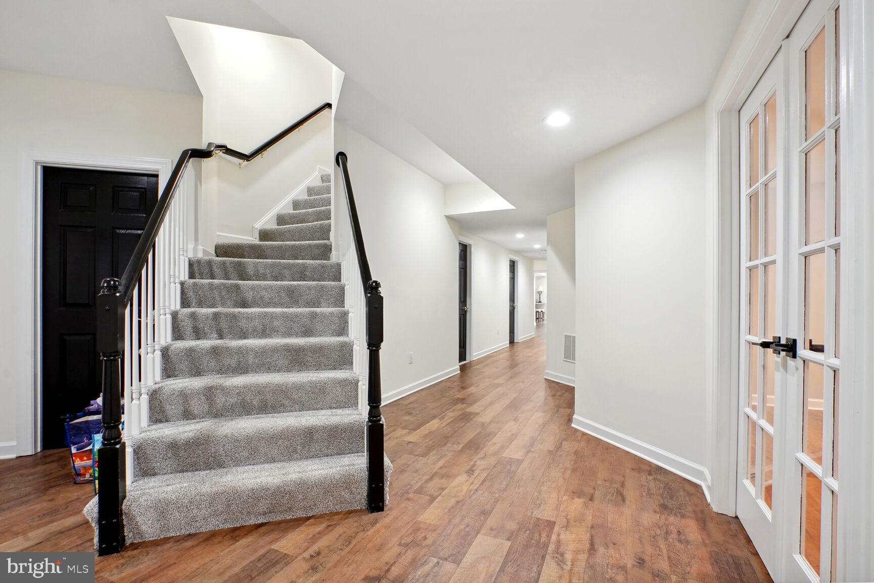 STONELEIGH - Residential