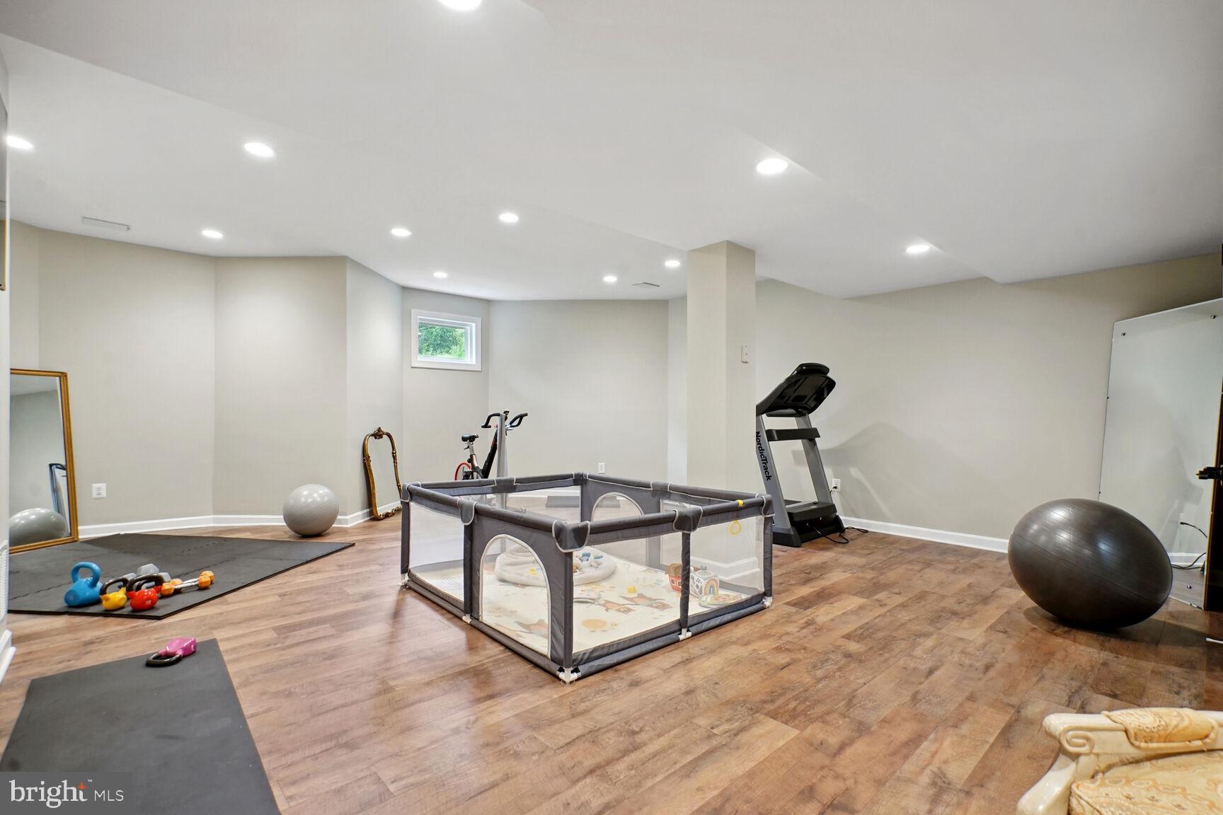 STONELEIGH - Residential