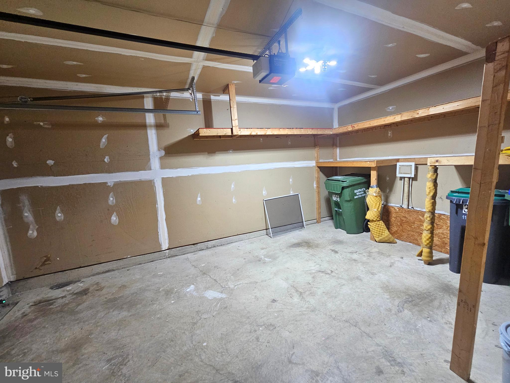 HEATHER HILLS/BRIGHTFLD - Residential Lease