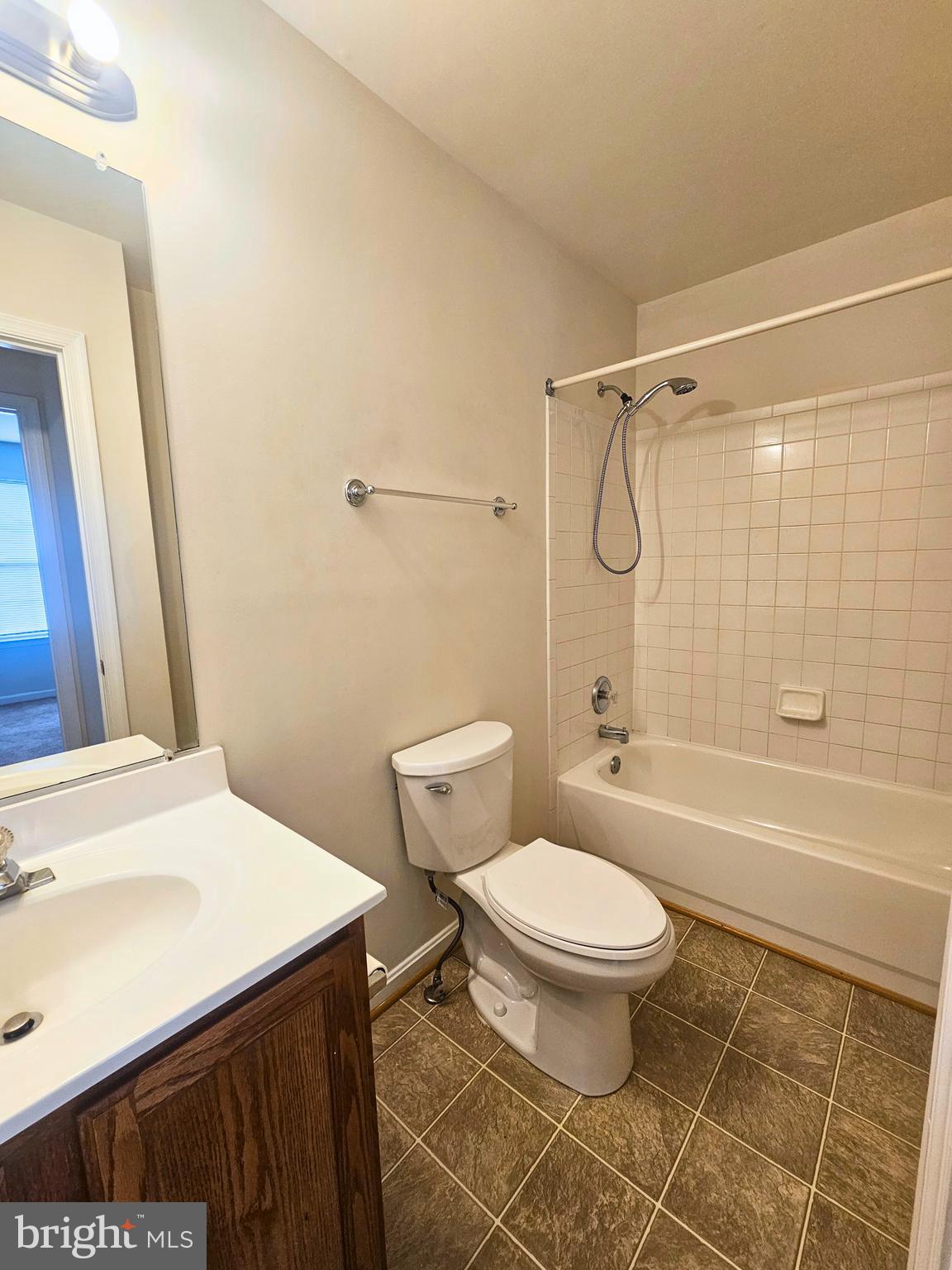 HEATHER HILLS/BRIGHTFLD - Residential Lease