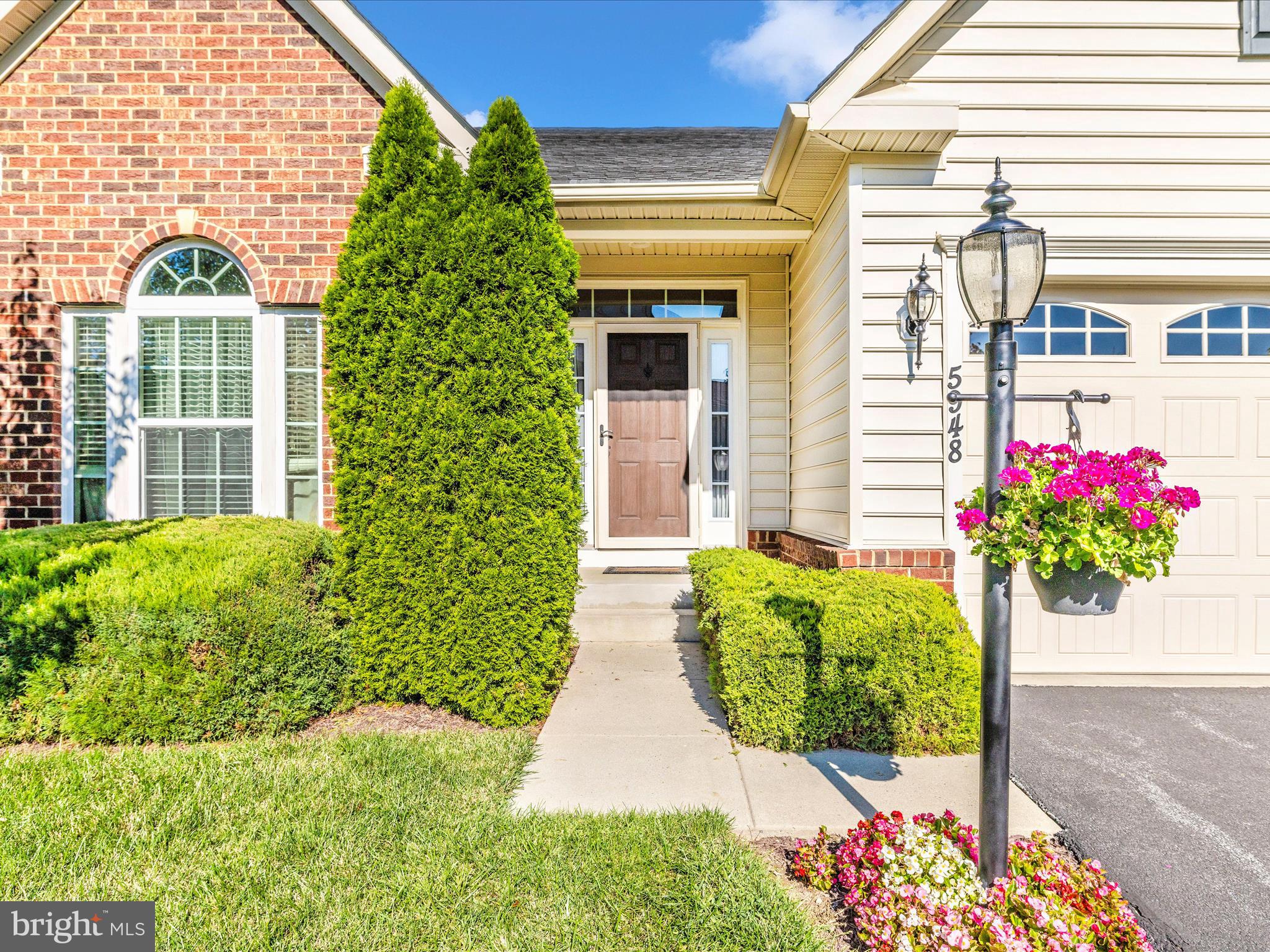 SIGNATURE CLUB AT GREENVIEW - Residential