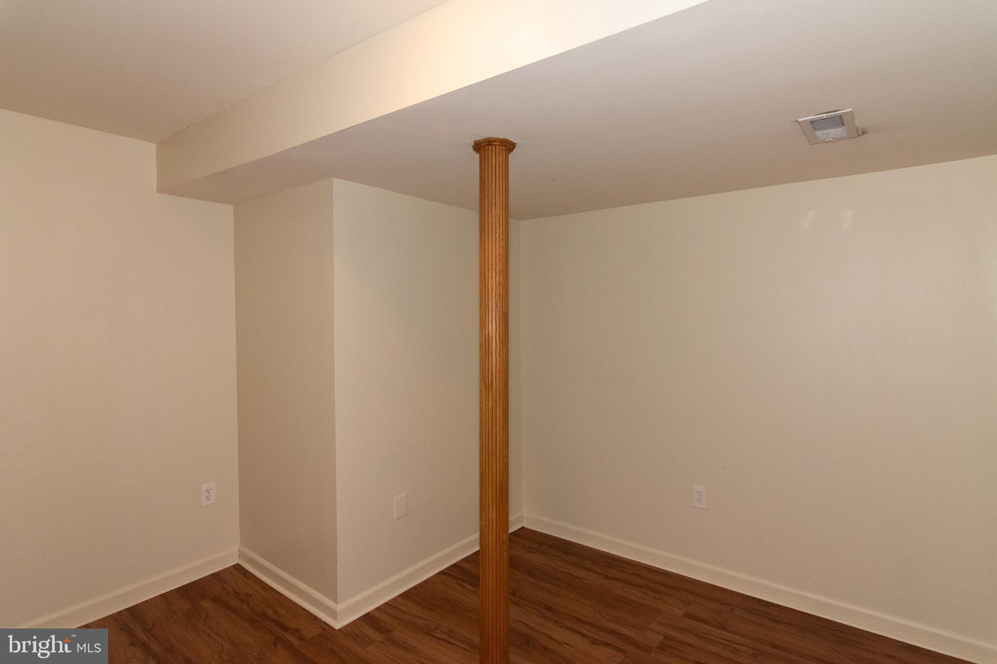 COUNTRY CLUB/LAKE MONTCLAIR - Residential Lease