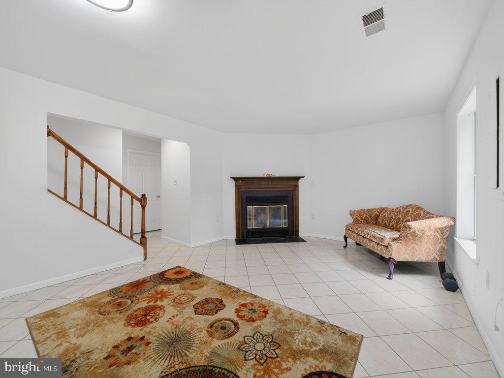 BURKE VILLAGE - Residential