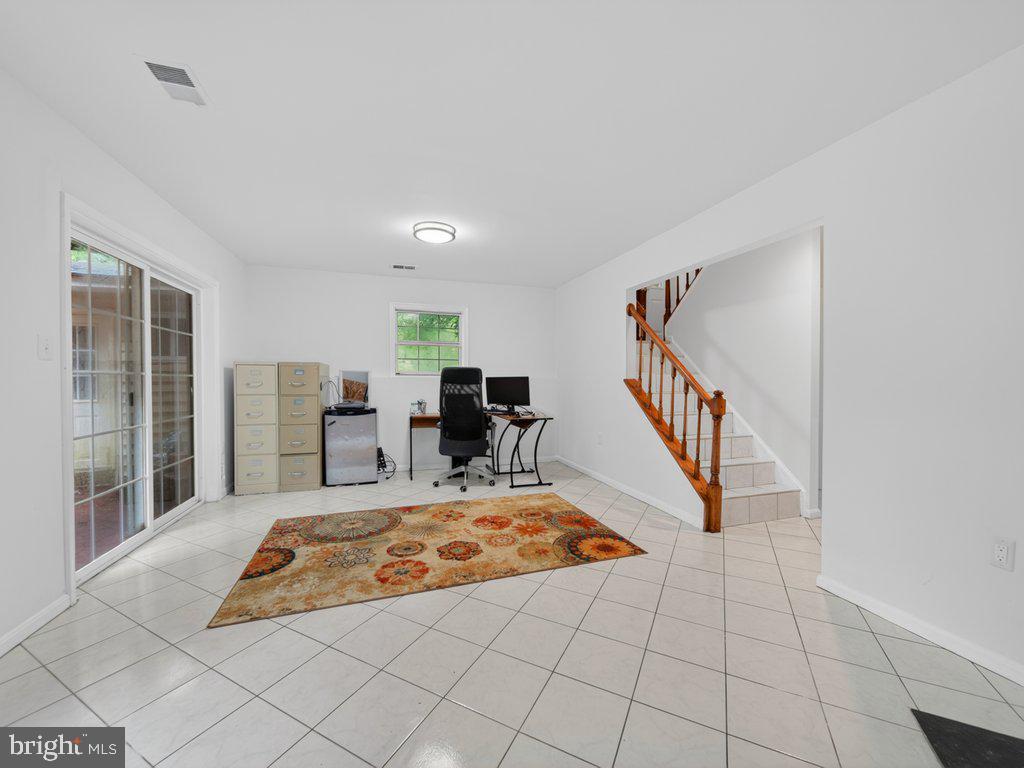 BURKE VILLAGE - Residential