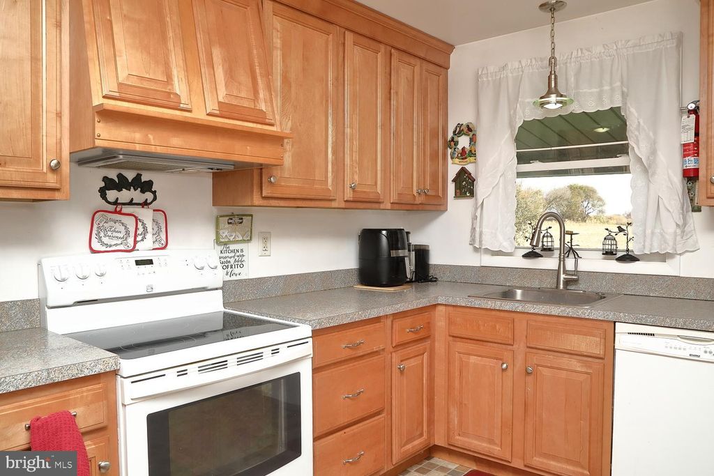 Photo of 33 Linden Street, Leola, PA 17540 (MLS # PALA2043310)