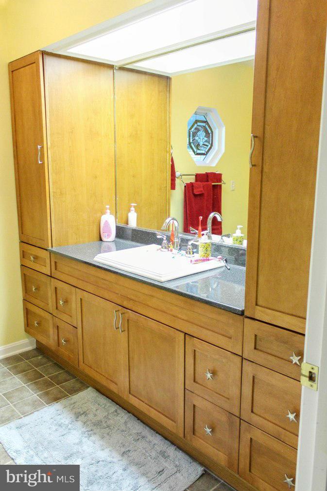 DRUM POINT - Residential