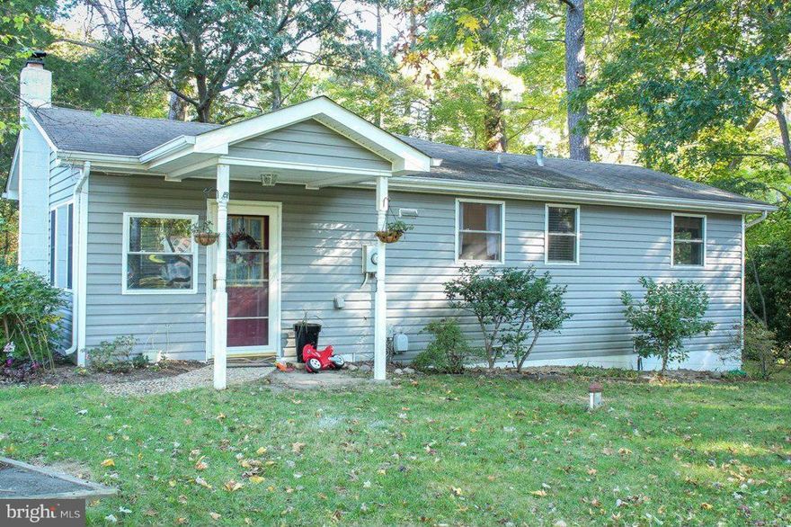 This Charming Home is absolutely adorable! This cottage style home with open family room and Huge Master Bedroom. Currently the second bedroom has dividing wall removed. The wooded lot provides a quiet serenity that is very nice. The Master bath is both spacious and nicely appointed. Check out this adorable home.