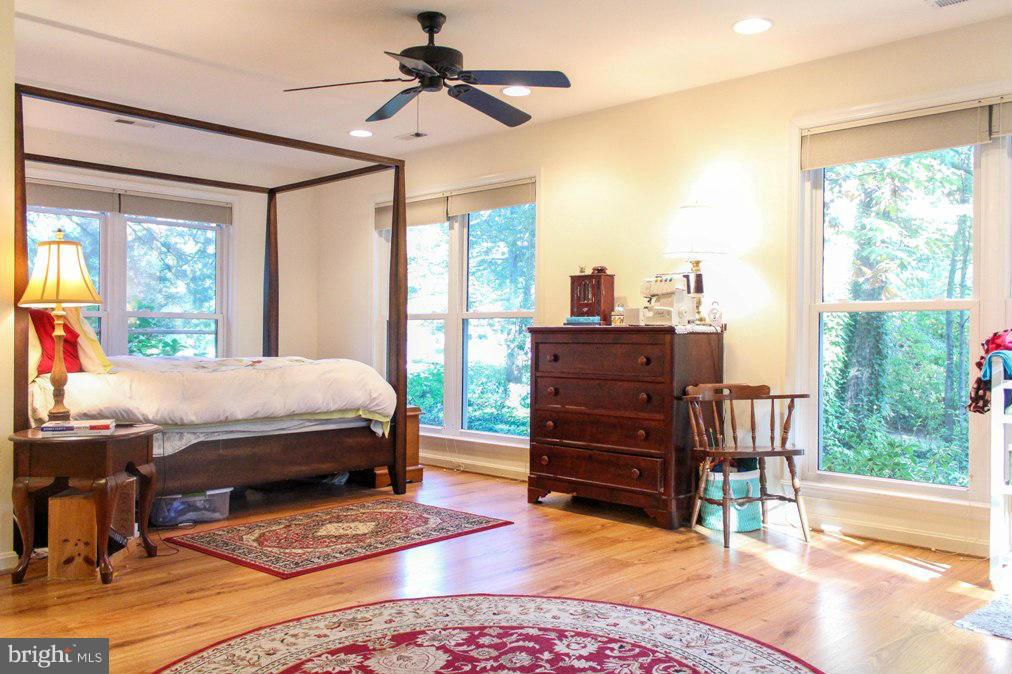 DRUM POINT - Residential