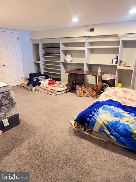 OXFORD CIRCLE - Residential