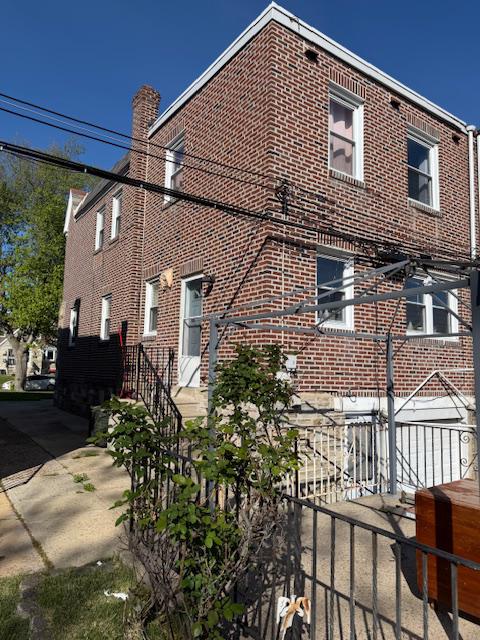 OXFORD CIRCLE - Residential