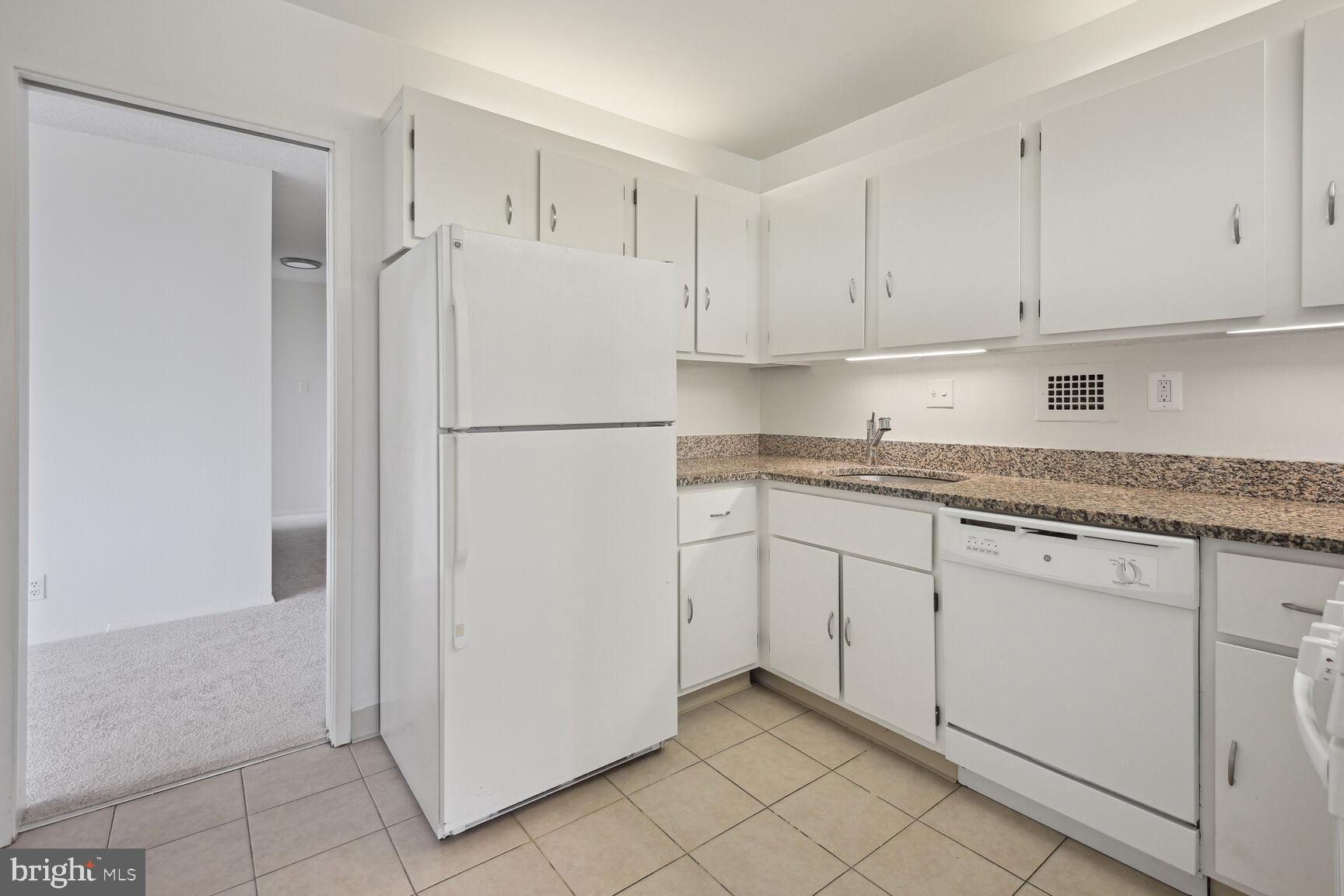 FRIENDSHIP HEIGHTS - Residential Lease