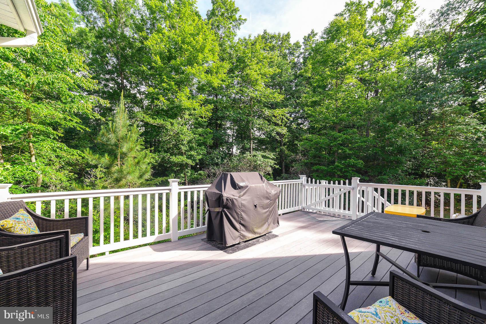 RIVERSIDE FARMS - Residential