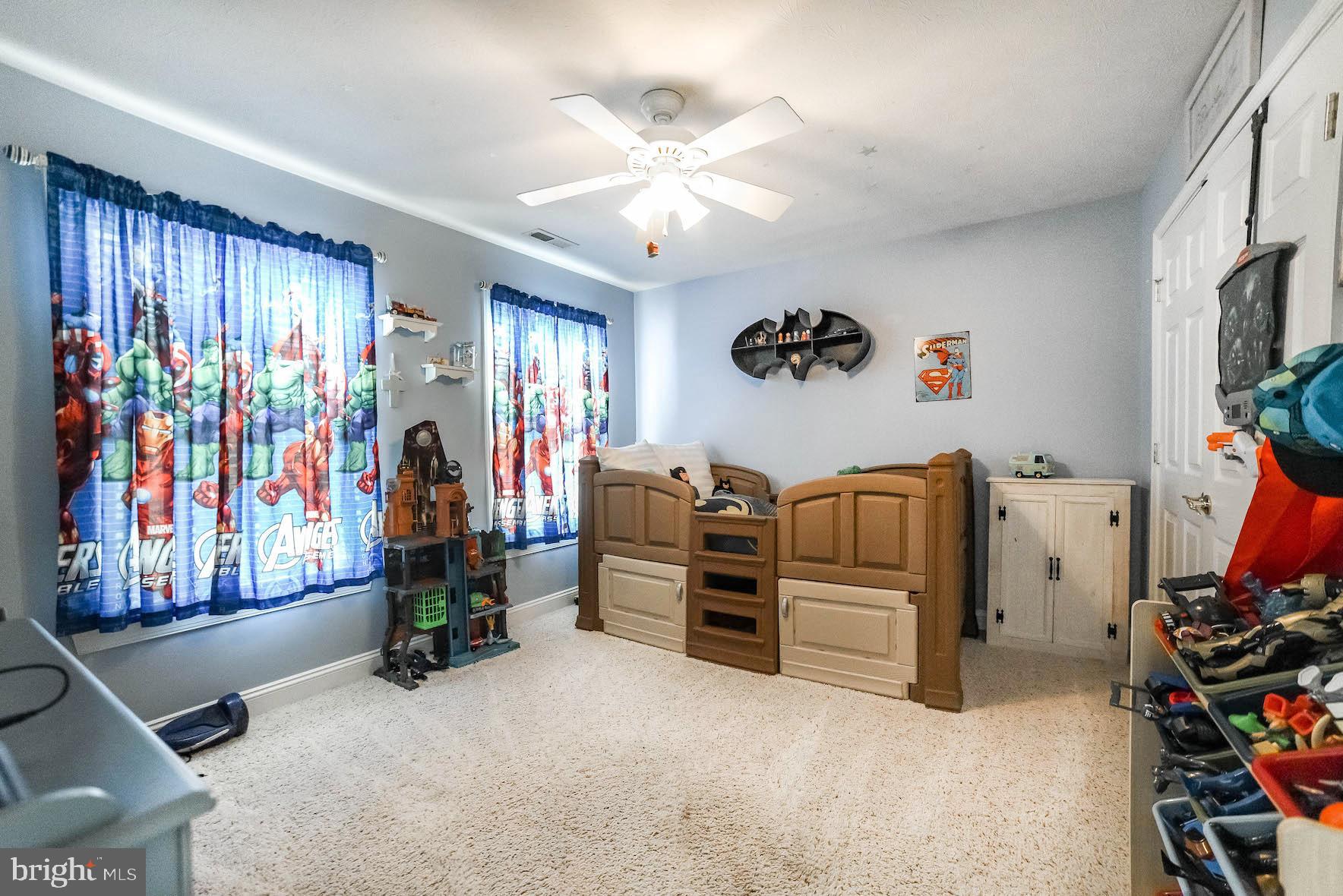 RIVERSIDE FARMS - Residential