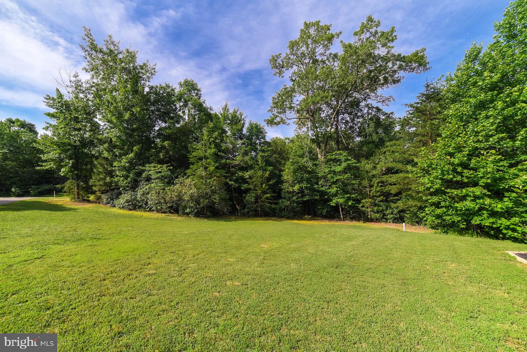 RIVERSIDE FARMS - Residential