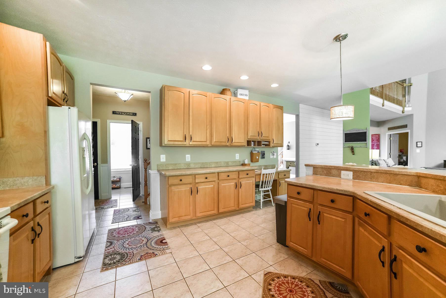 RIVERSIDE FARMS - Residential