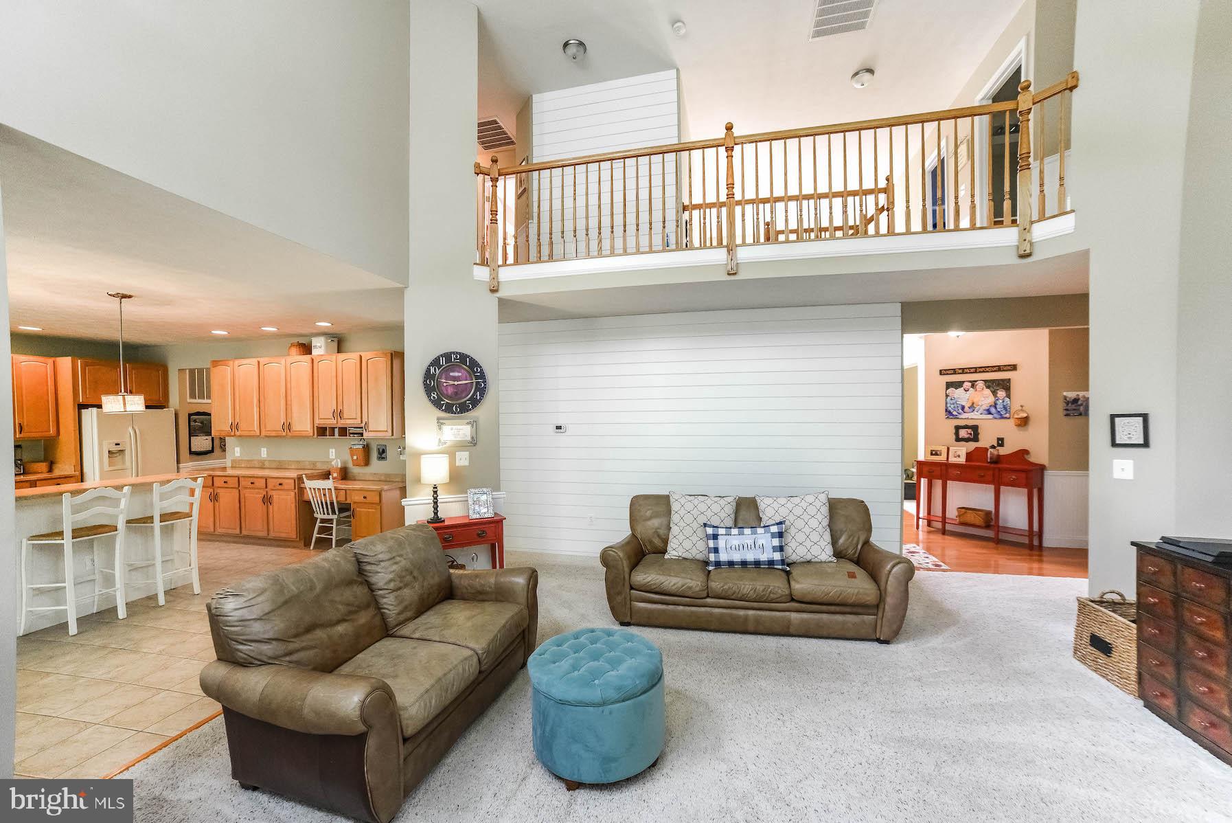 RIVERSIDE FARMS - Residential