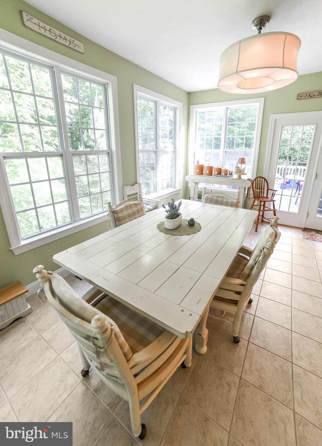 RIVERSIDE FARMS - Residential