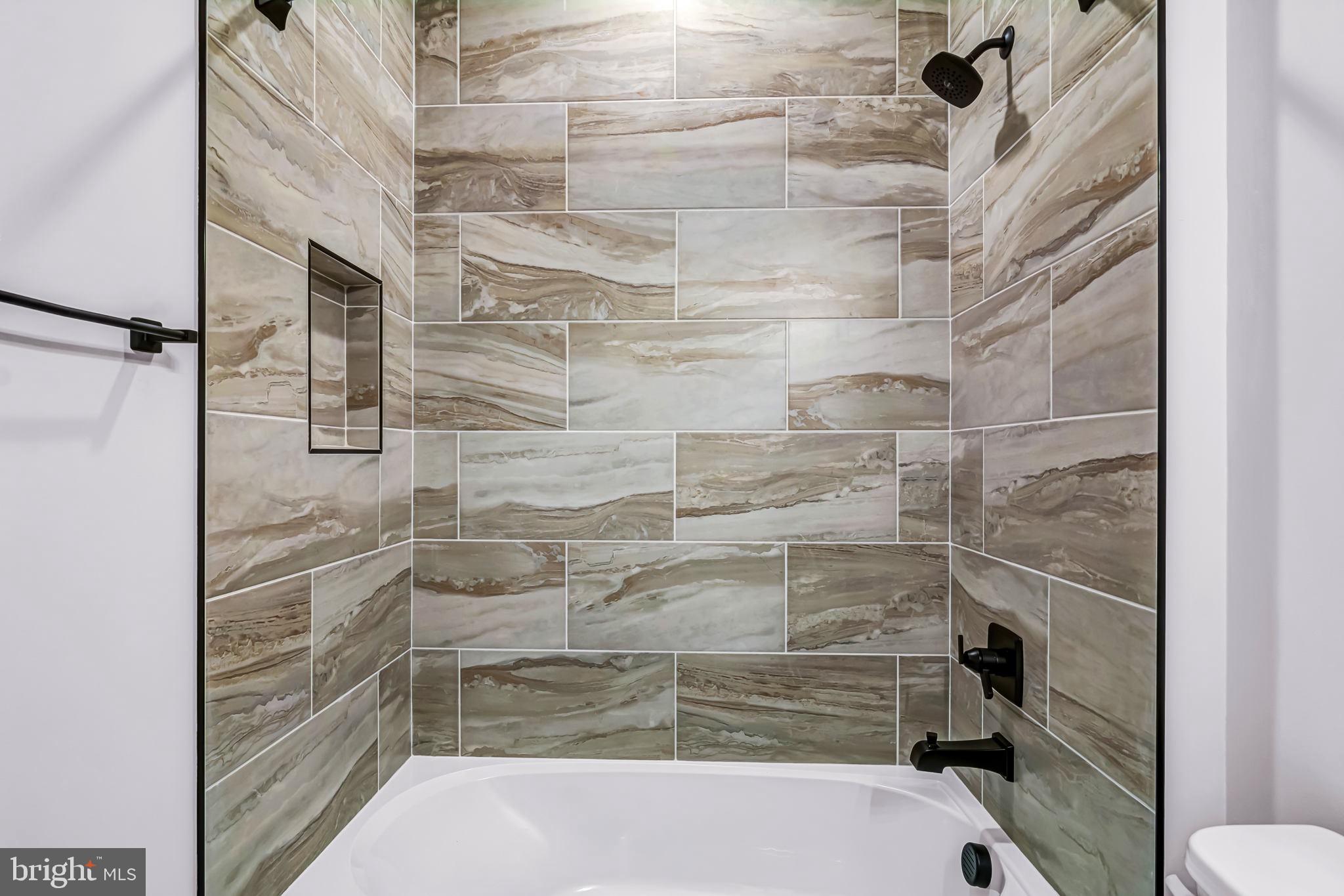 DOUGLAS PARK - Residential