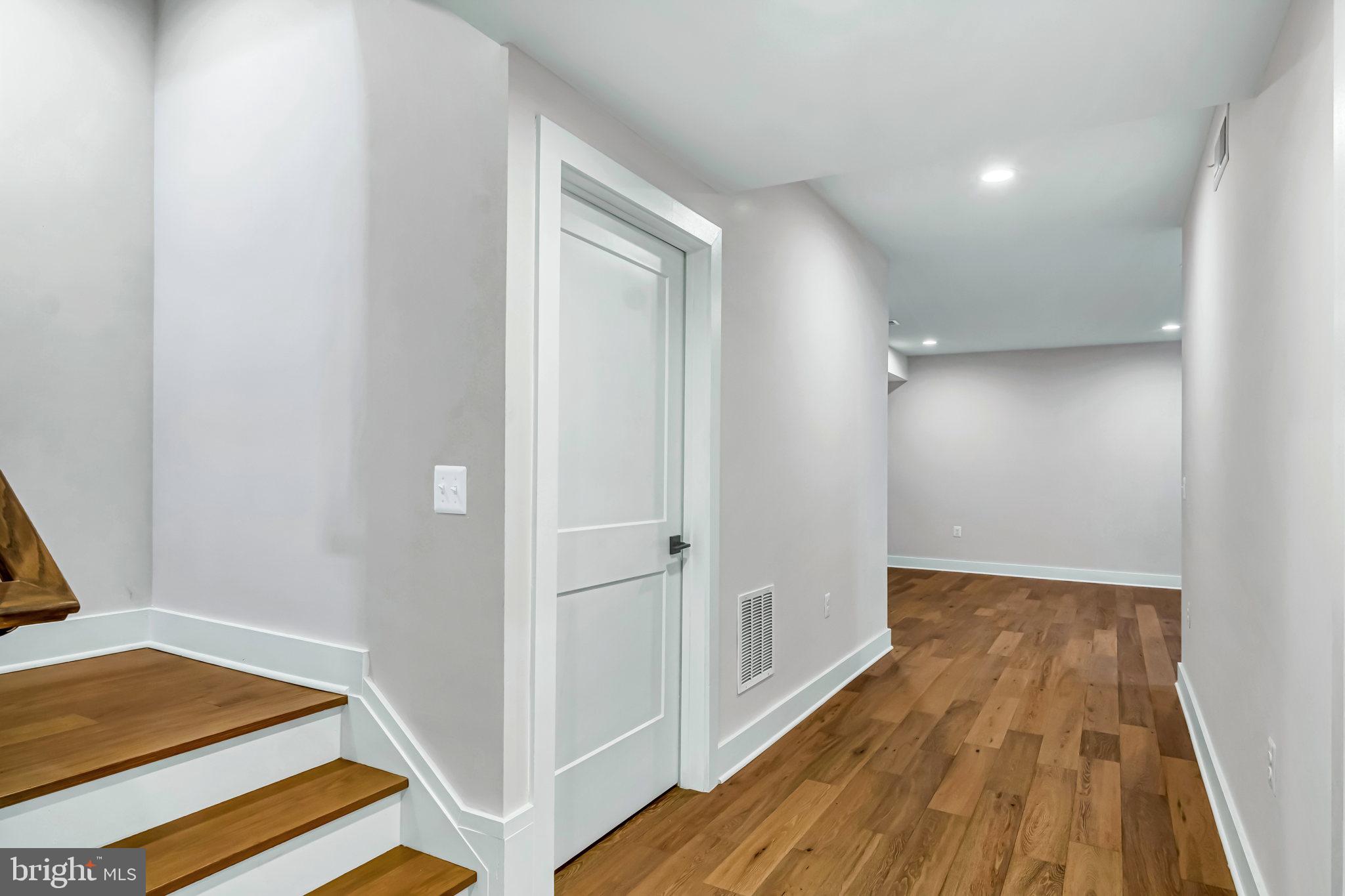 DOUGLAS PARK - Residential