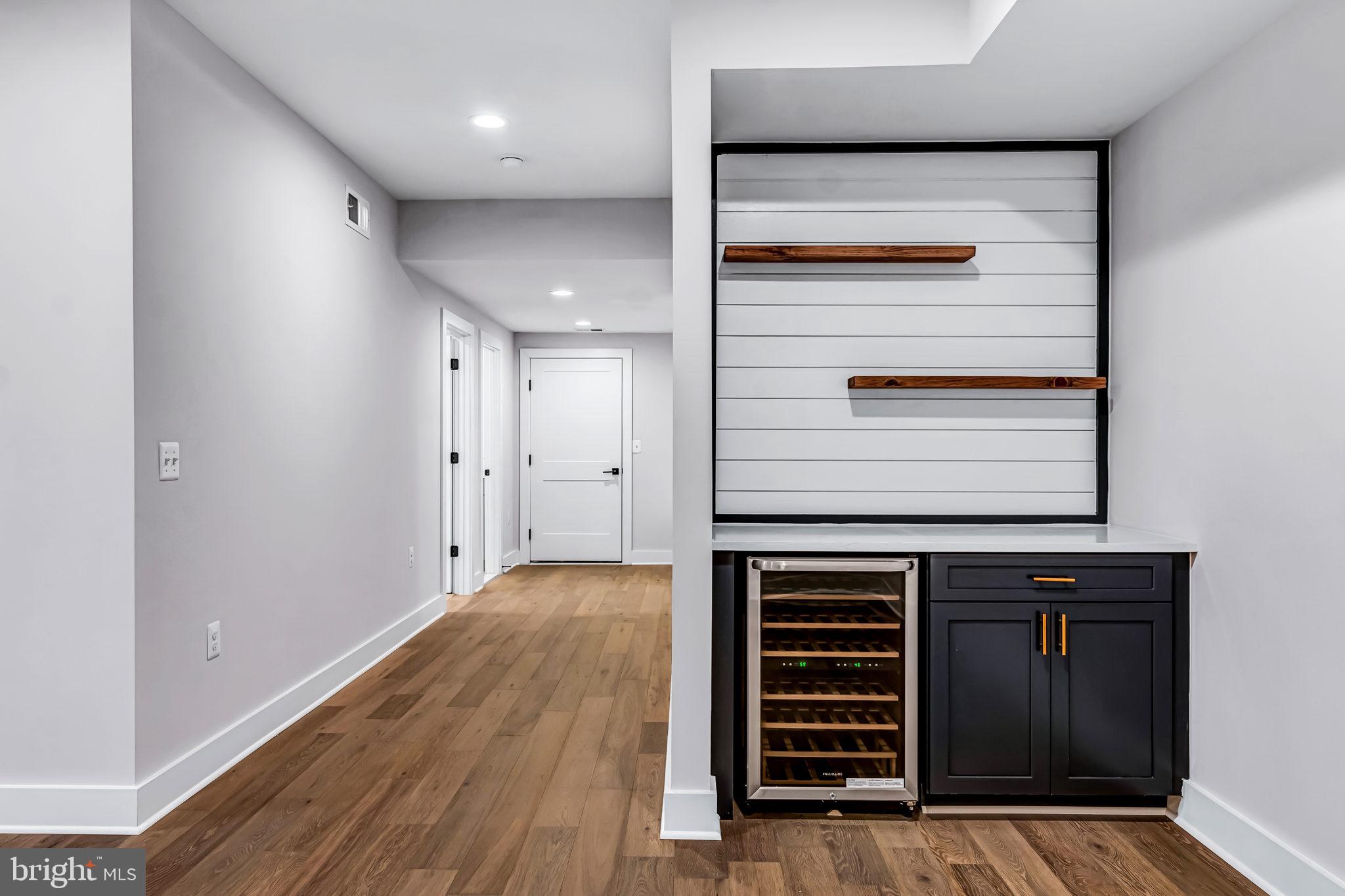 DOUGLAS PARK - Residential