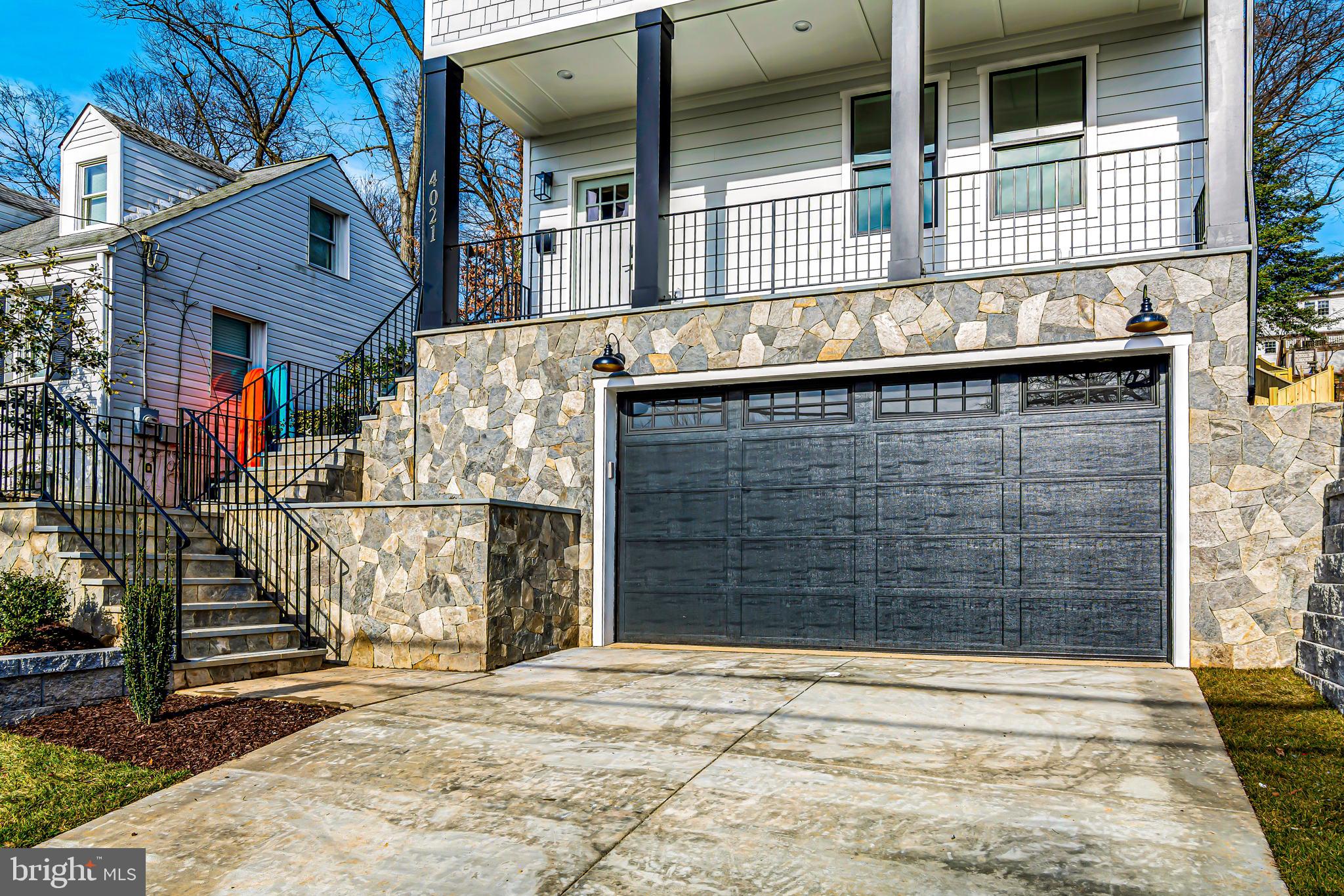 DOUGLAS PARK - Residential