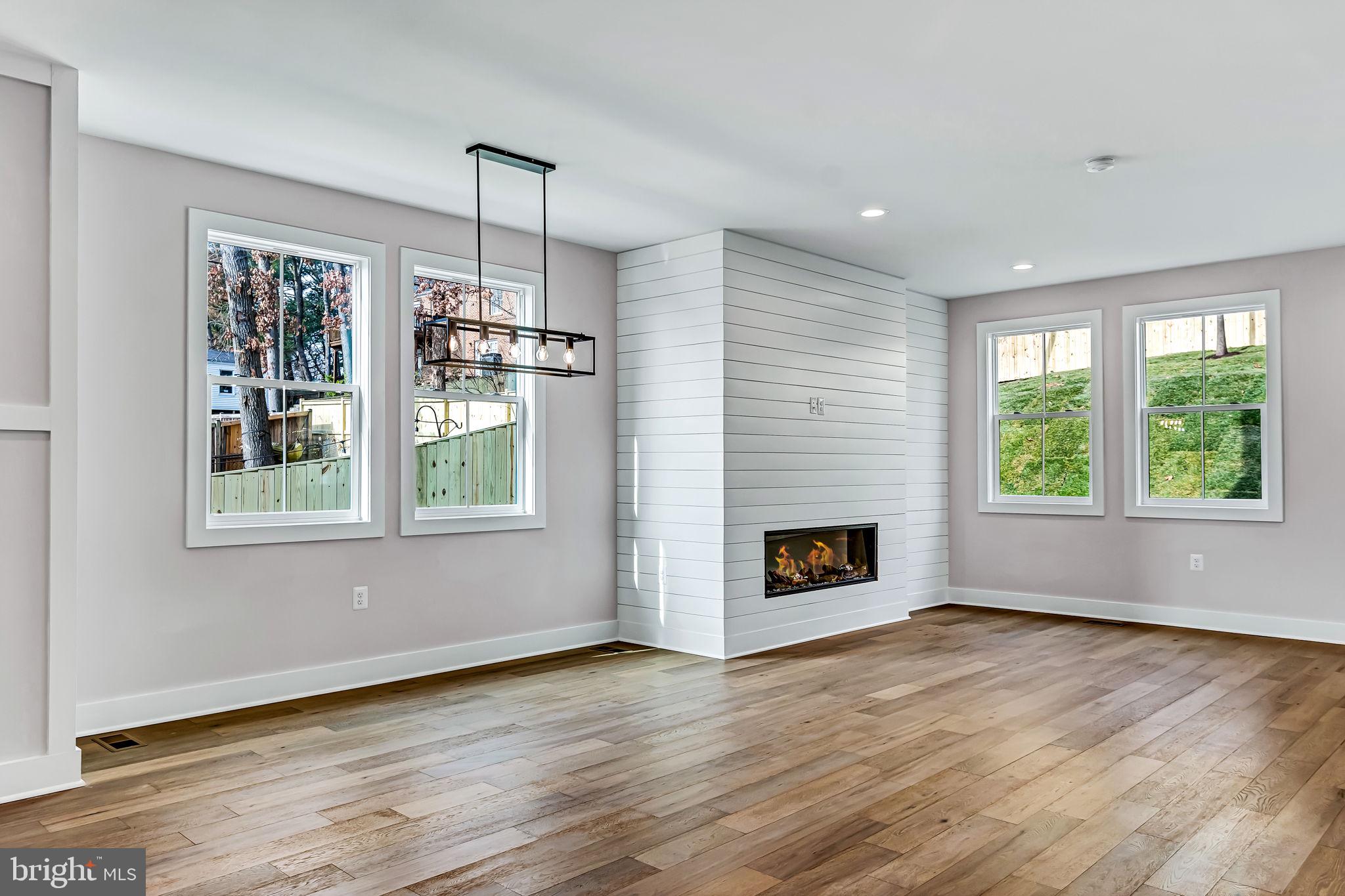 DOUGLAS PARK - Residential