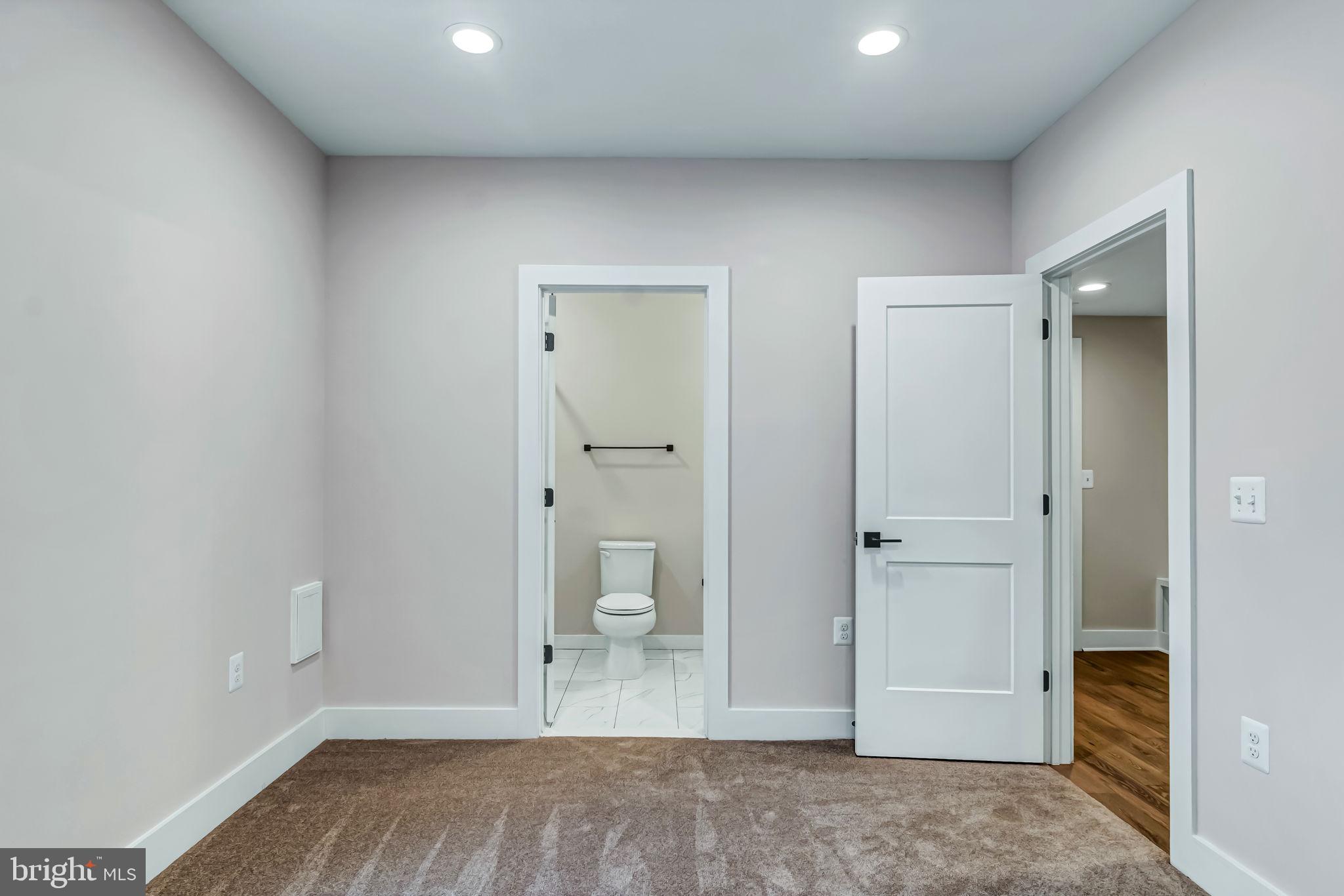 DOUGLAS PARK - Residential