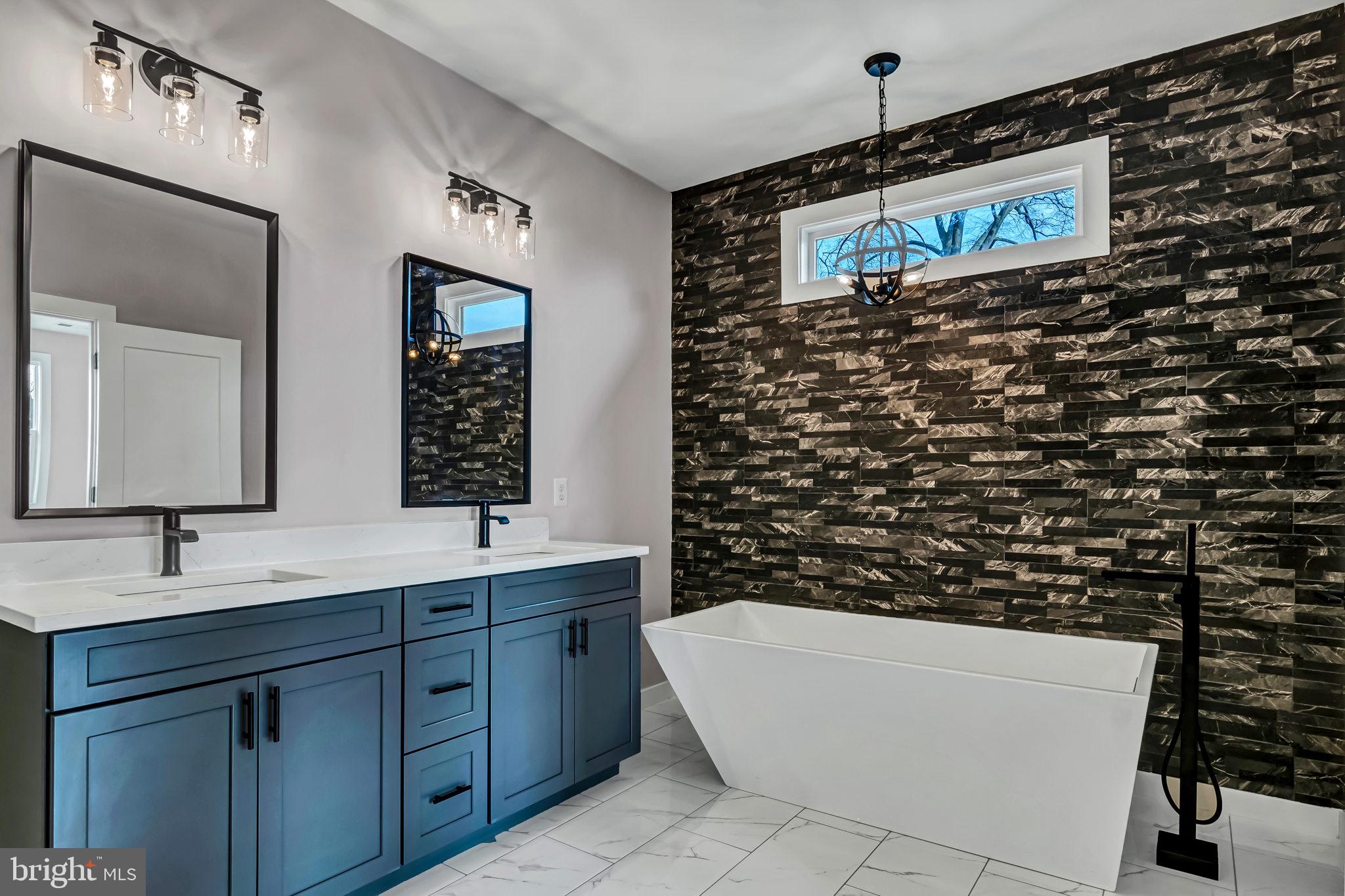 DOUGLAS PARK - Residential