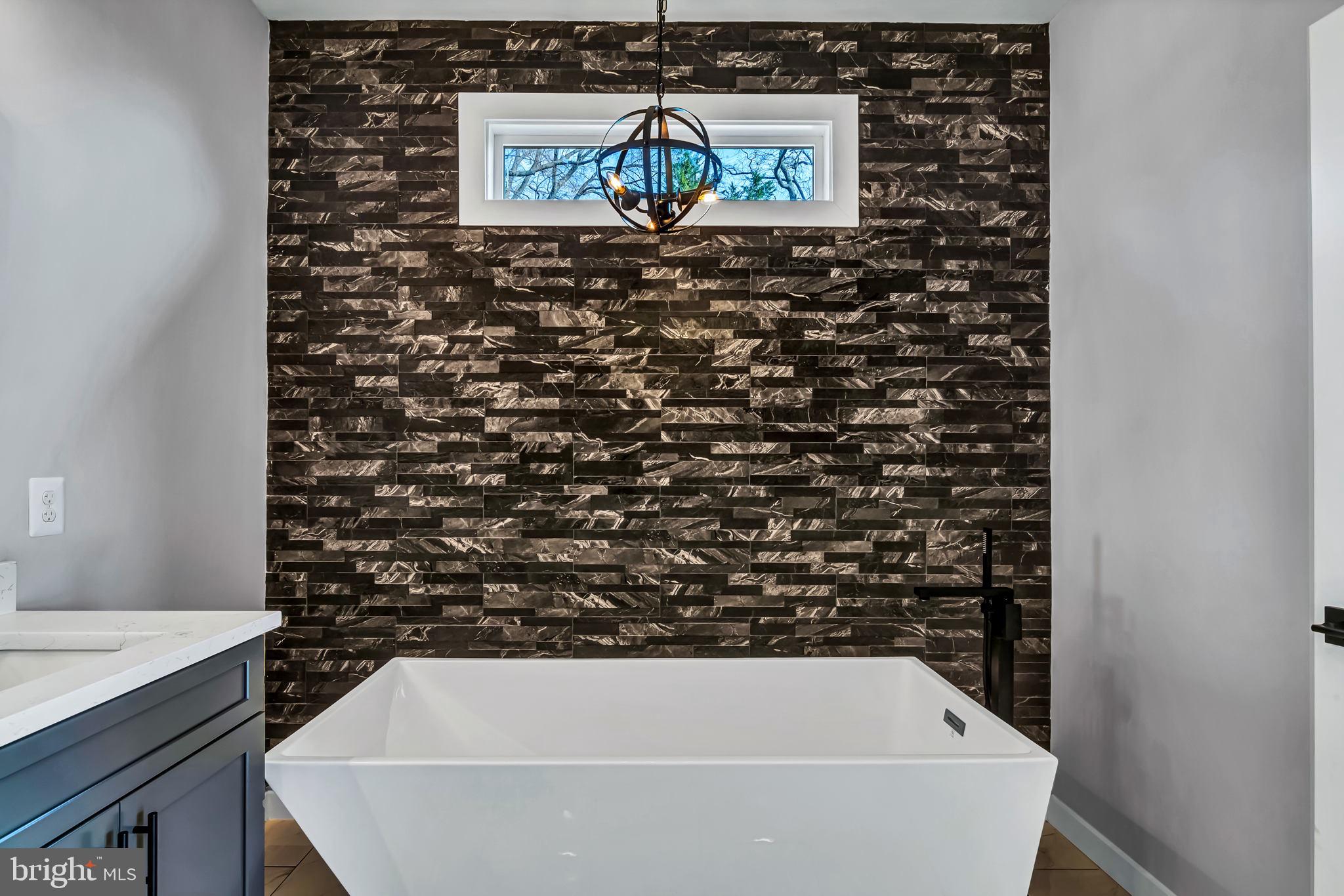 DOUGLAS PARK - Residential