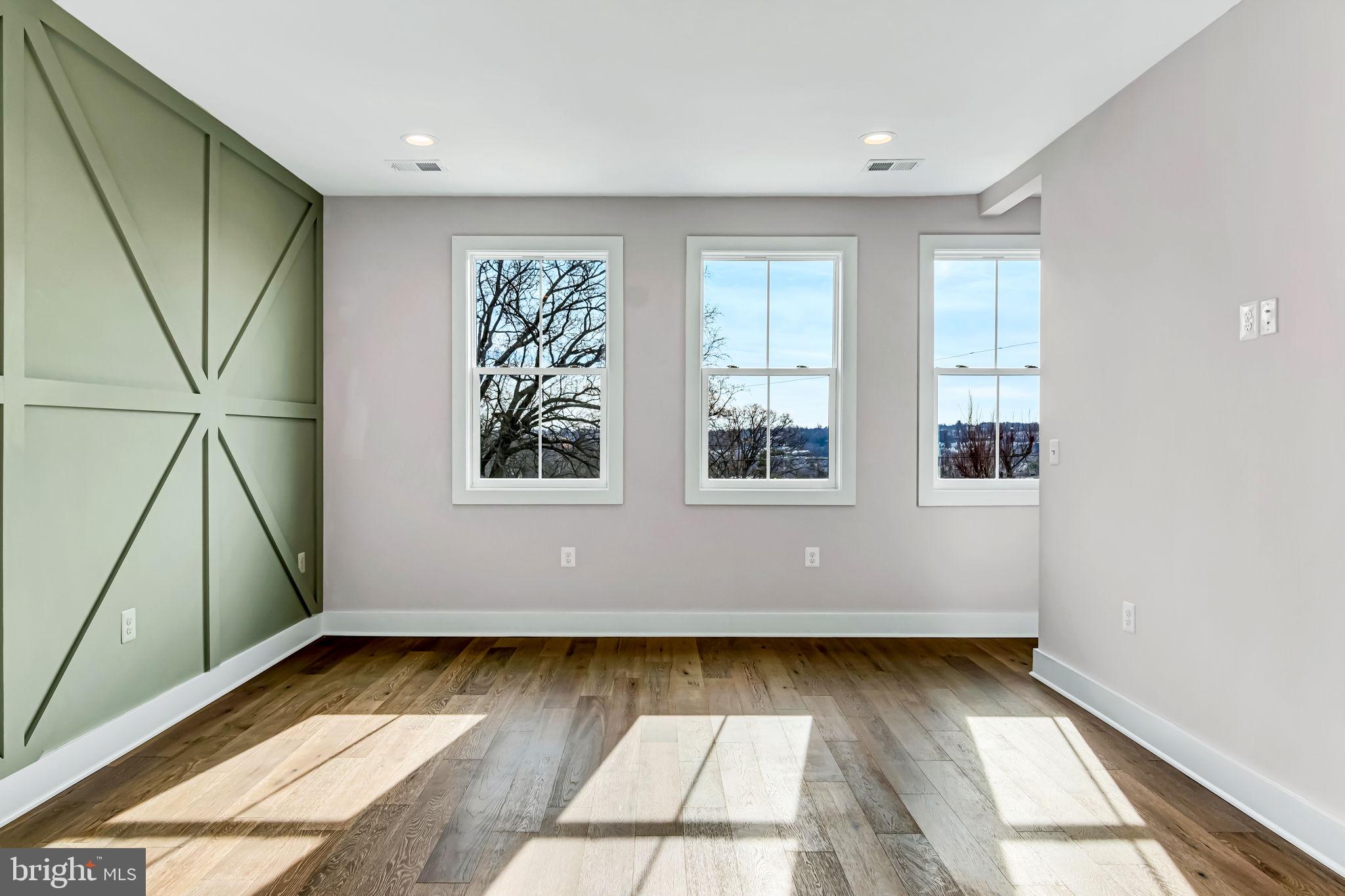 DOUGLAS PARK - Residential