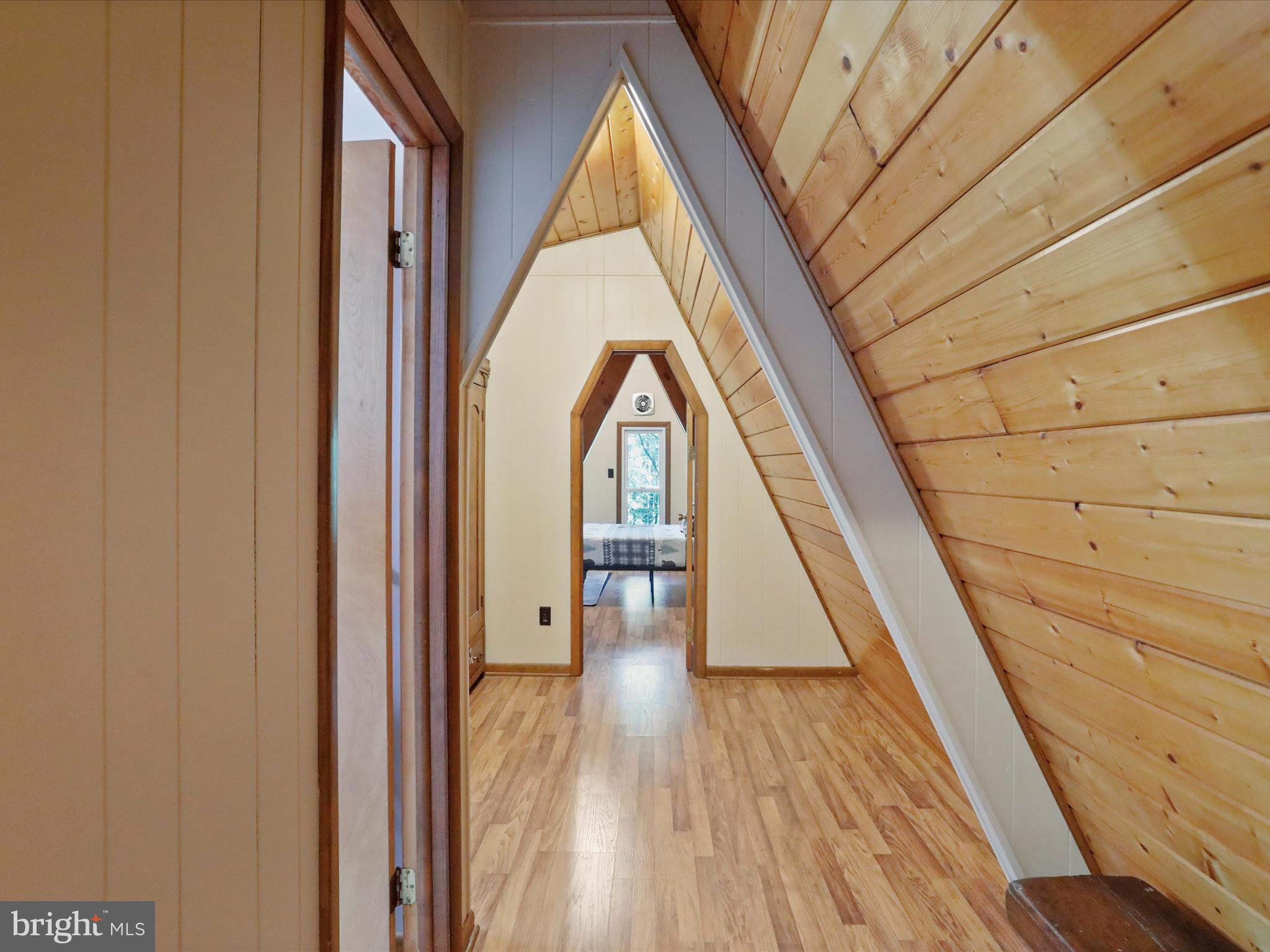 COOLFONT MOUNTAINSIDE - Residential