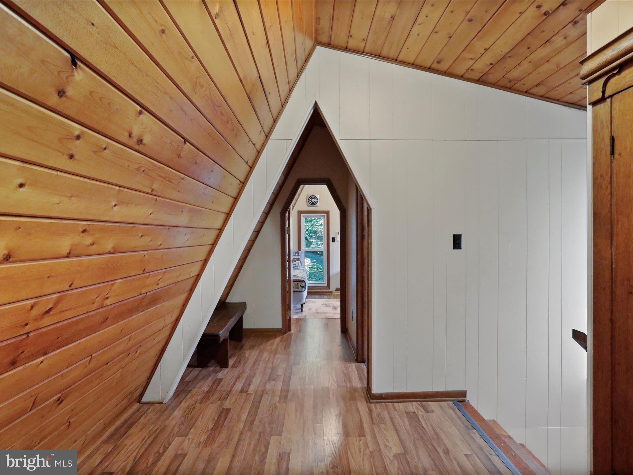 COOLFONT MOUNTAINSIDE - Residential