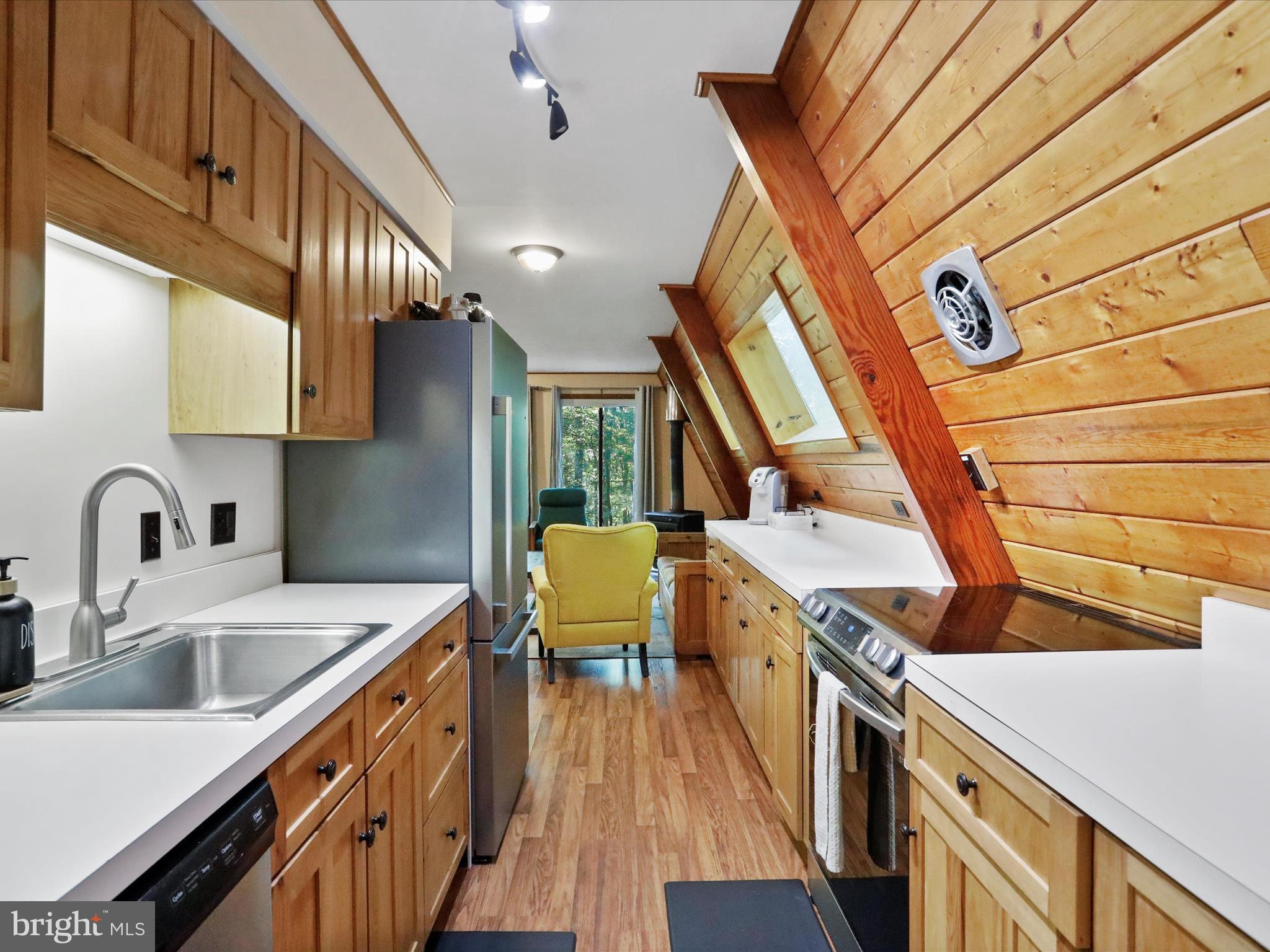 COOLFONT MOUNTAINSIDE - Residential