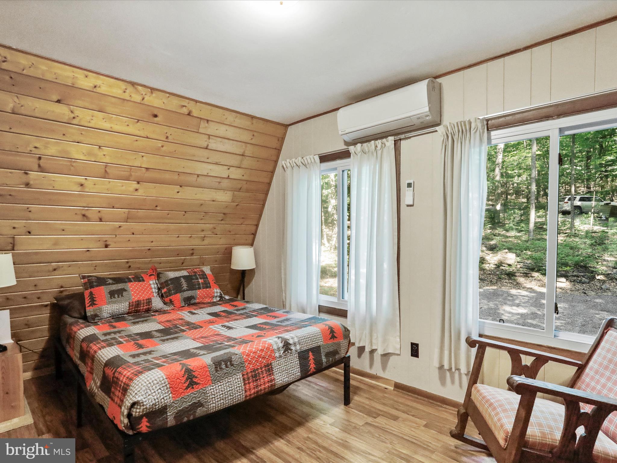 COOLFONT MOUNTAINSIDE - Residential