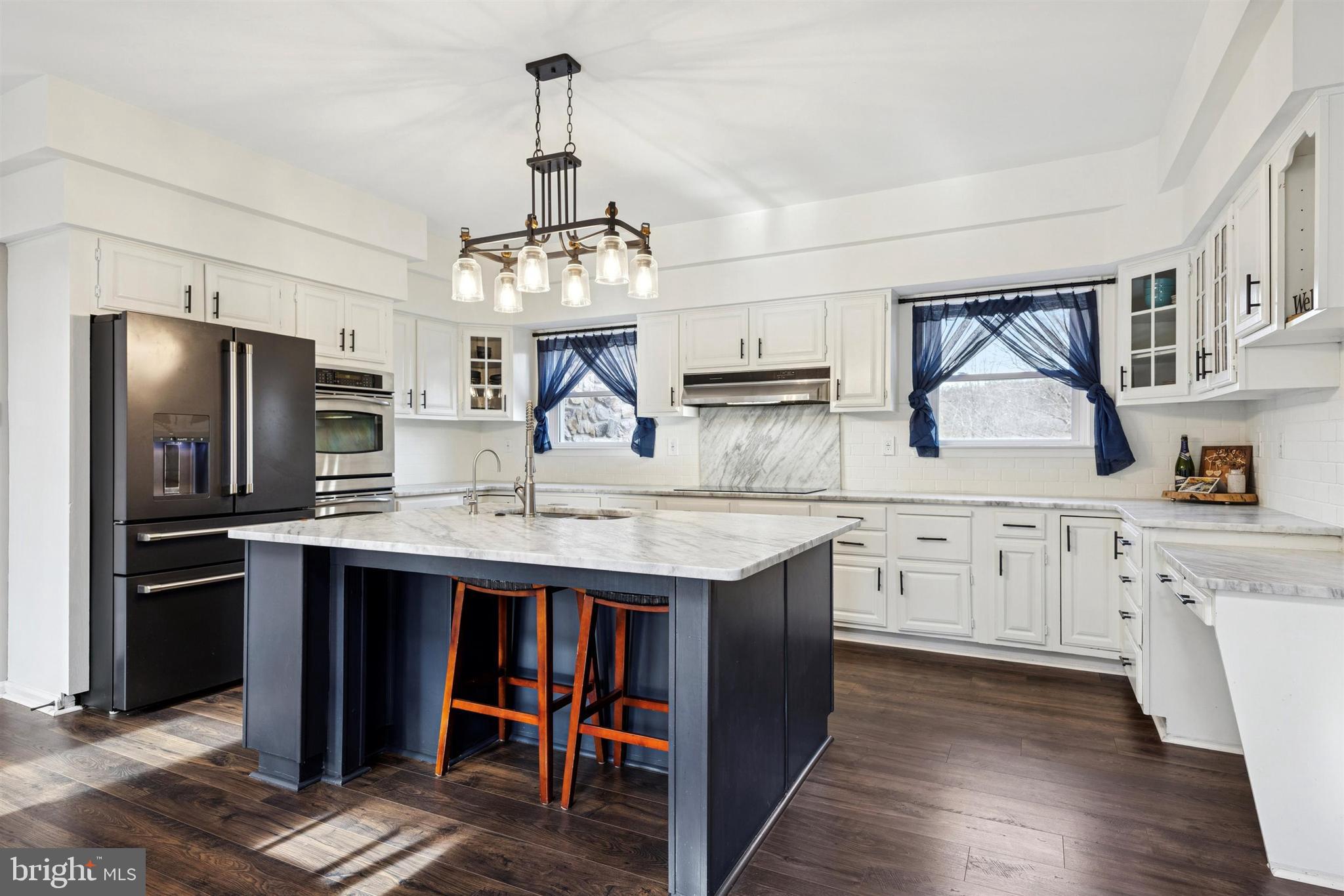 BARTON MEADOWS - Residential