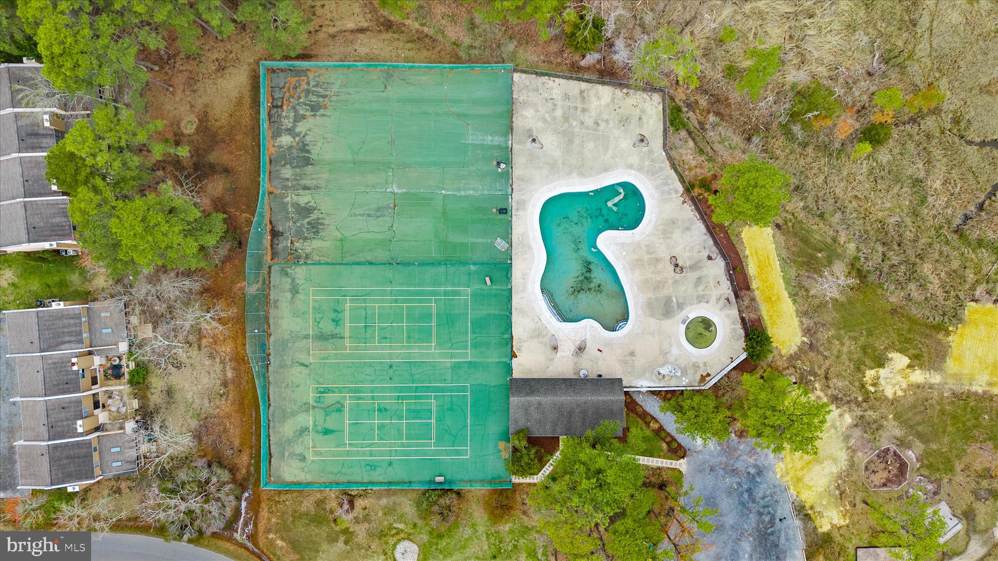 VILLAS OF BETHANY WEST - Residential