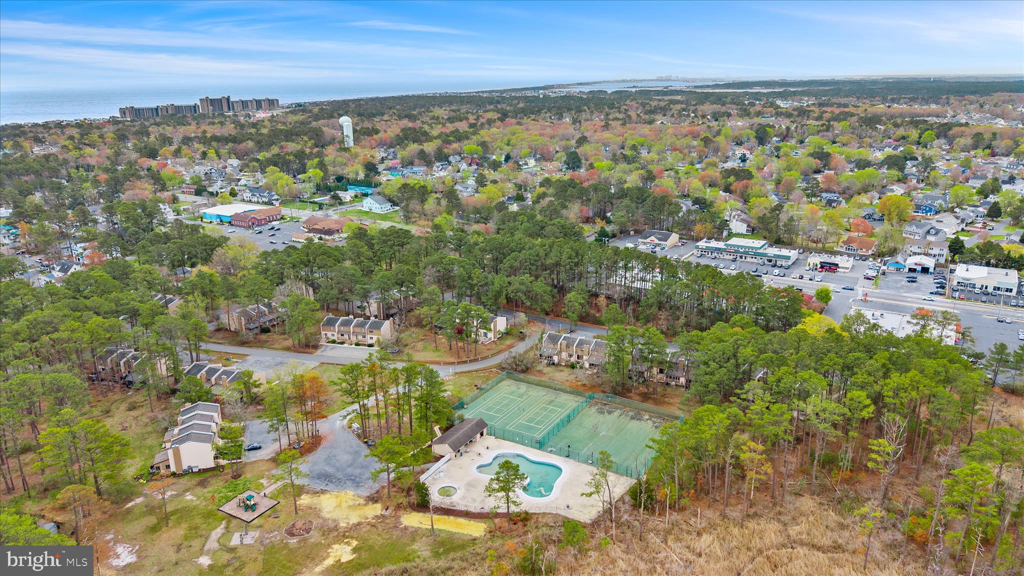 VILLAS OF BETHANY WEST - Residential