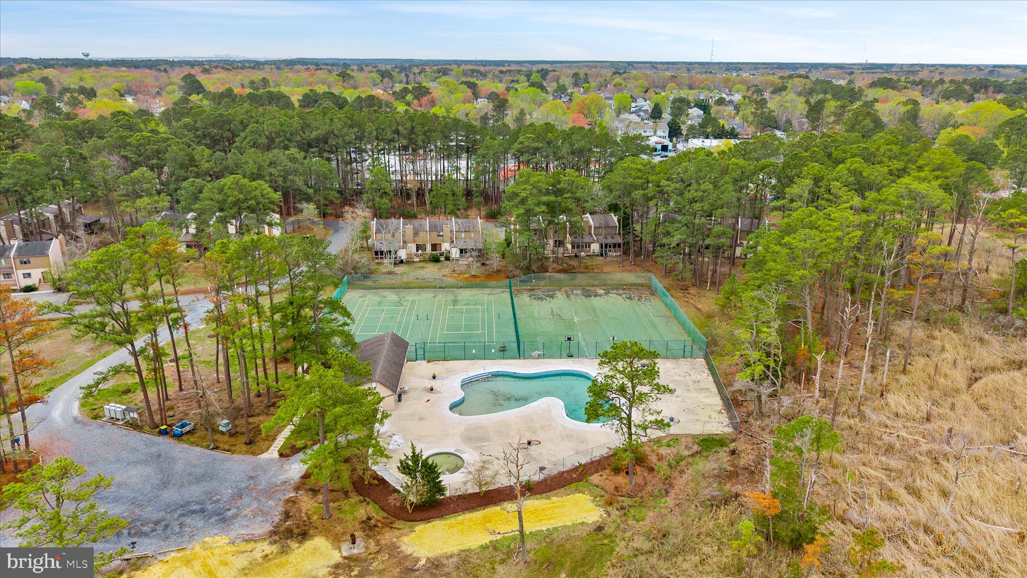 VILLAS OF BETHANY WEST - Residential