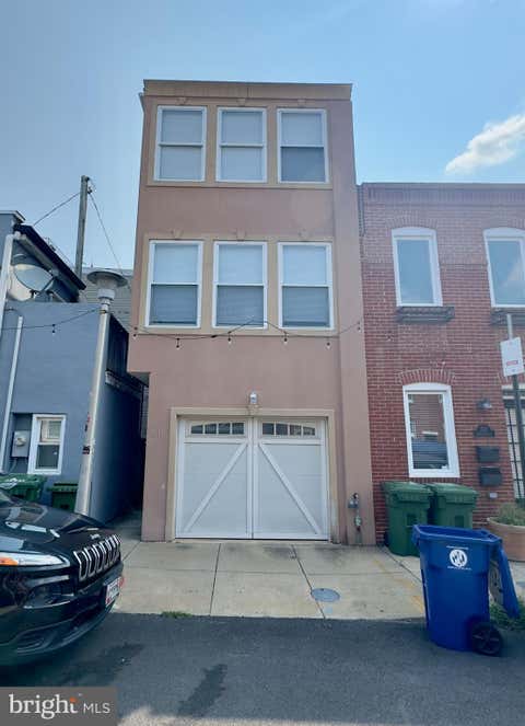 Townhouse For Rent - 701 S Rose Street<br/> BALTIMORE, MD 21224