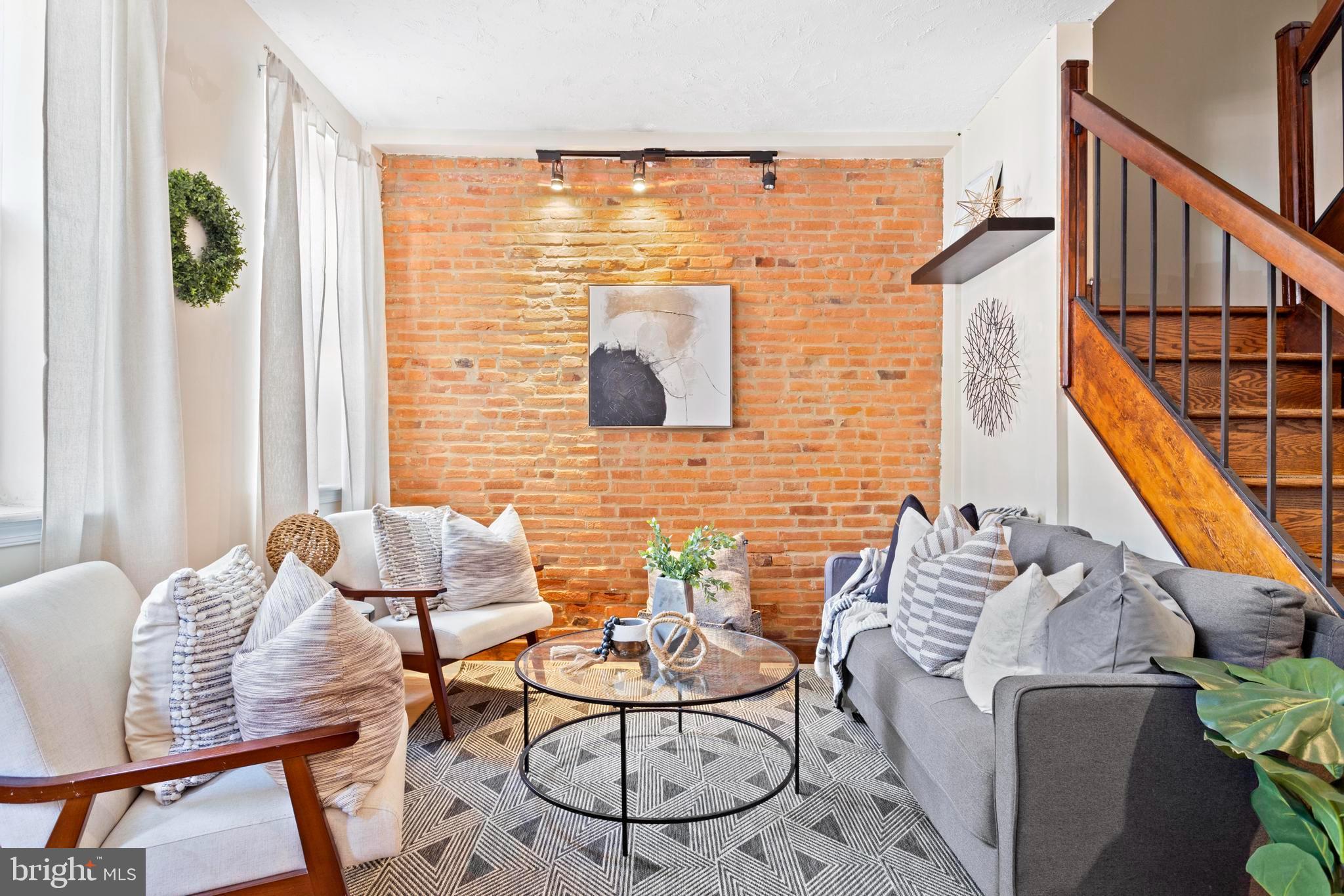 FEDERAL HILL HISTORIC DISTRICT - Residential Lease