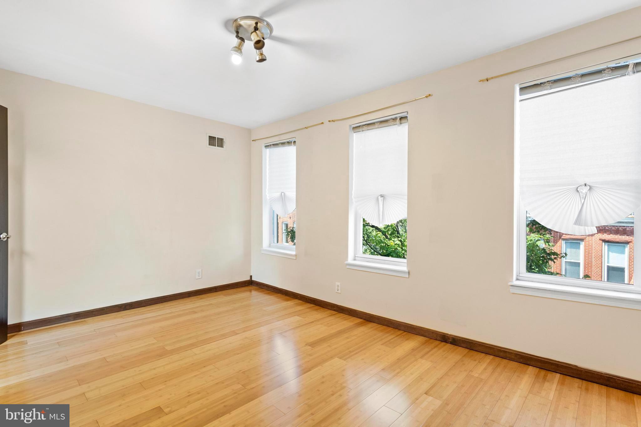 FEDERAL HILL HISTORIC DISTRICT - Residential Lease